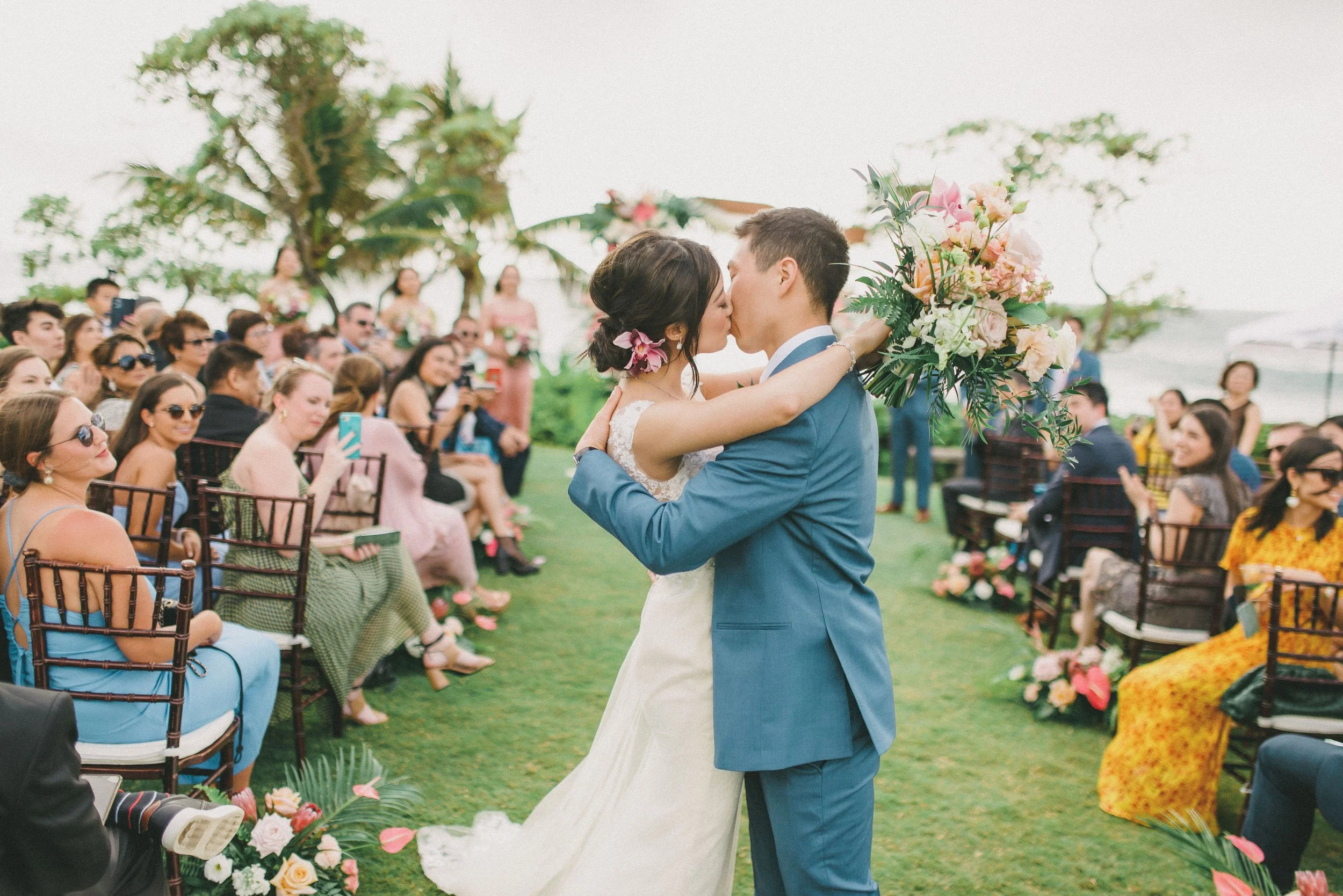 ritz-carlton-turtle-bay-wedding-phototgrapher (100).jpg