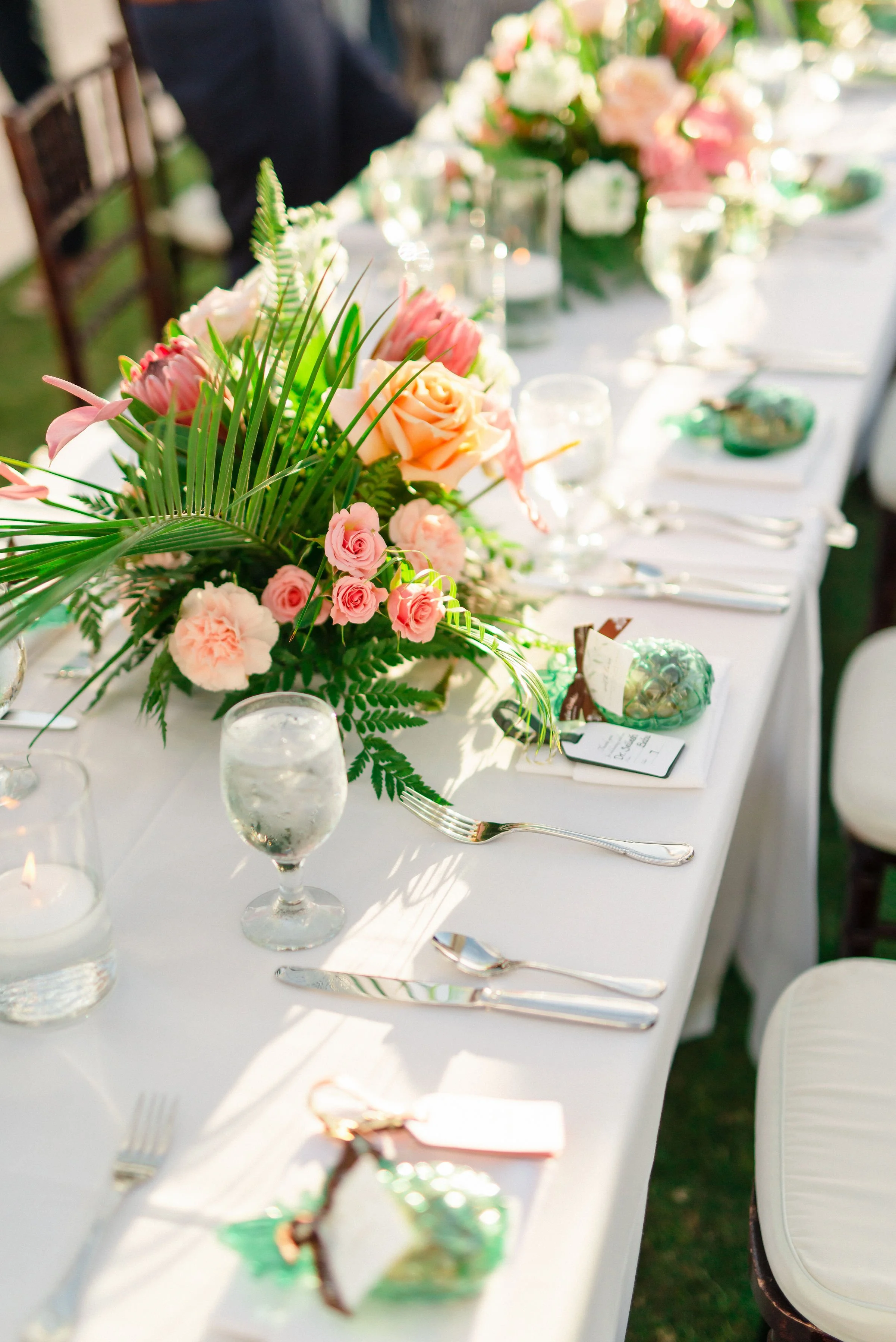 ritz-carlton-turtle-bay-wedding-phototgrapher (33).jpg