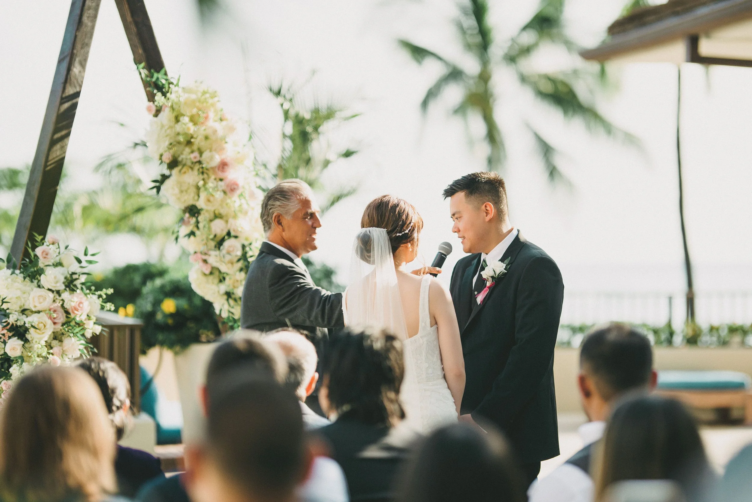 halekulani-hotel-wedding-venue-phototgrapher (79).jpg