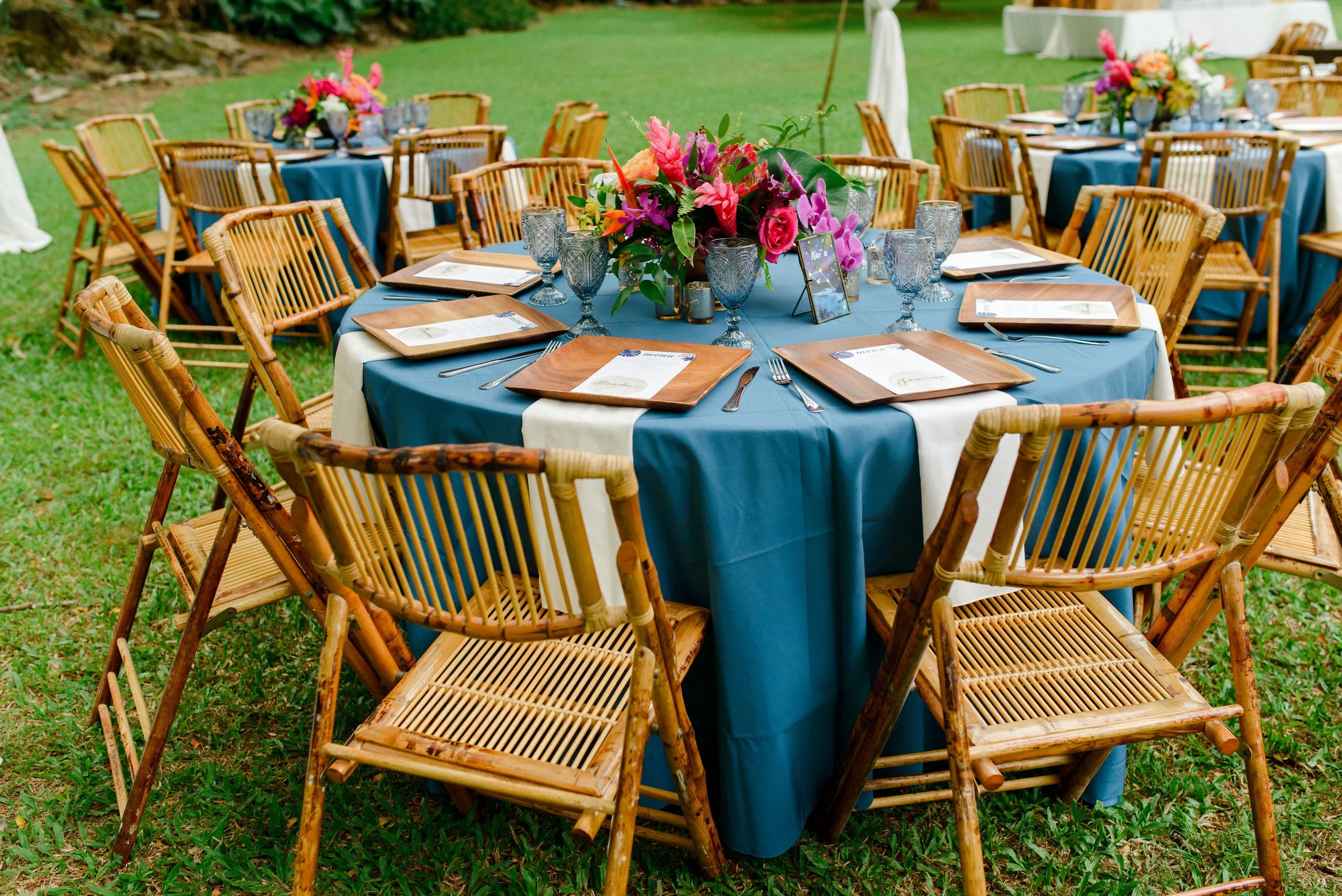 tropical-starry-boho-waimea-valley-wedding-reception-blue- (42).jpg
