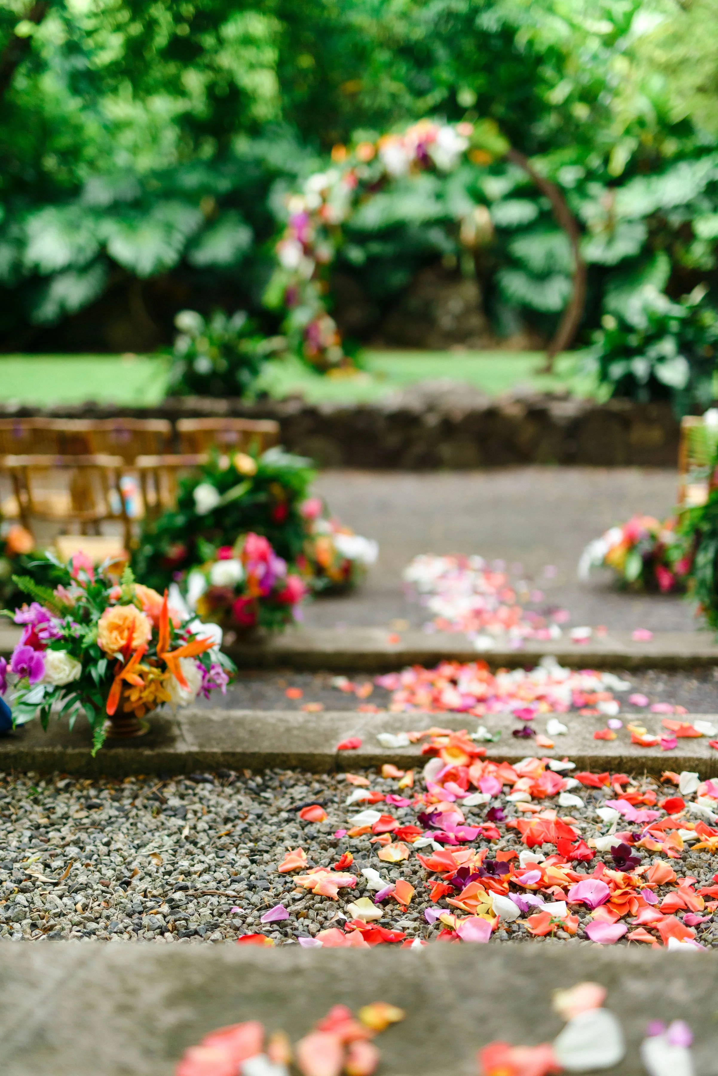 tropical-boho-waimea-valley-wedding-ceremony (12).jpg