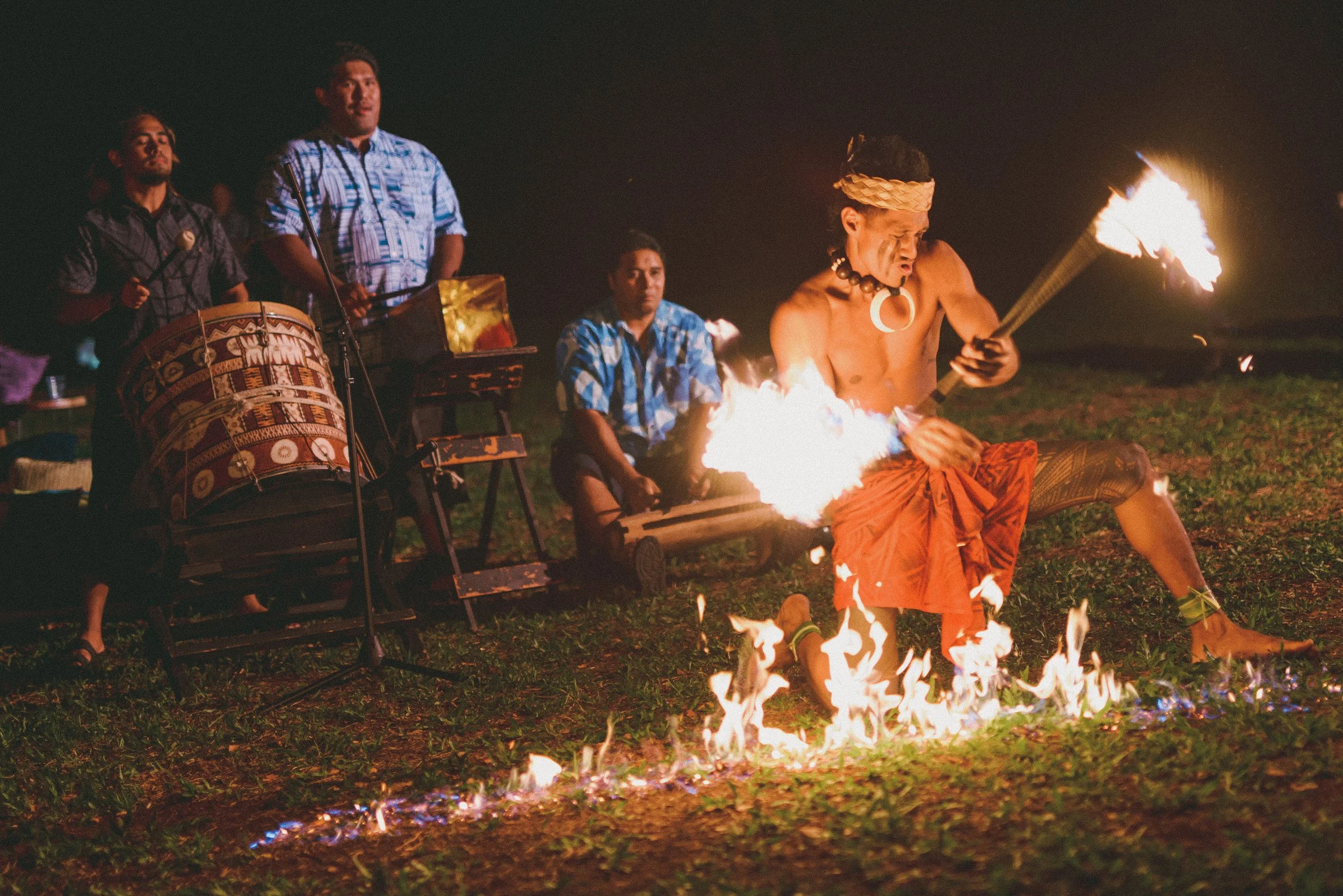 romantic-waimea-valley-wedding-reception (42).jpg