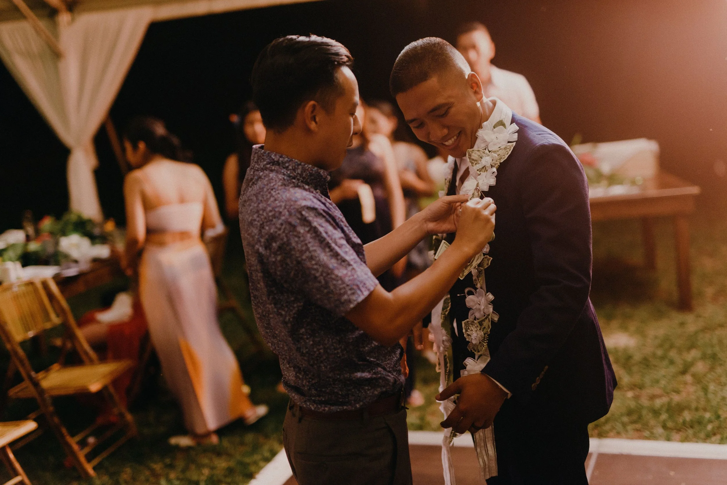 romantic-tropical-starry-boho-waimea-valley-wedding-reception (34).jpg