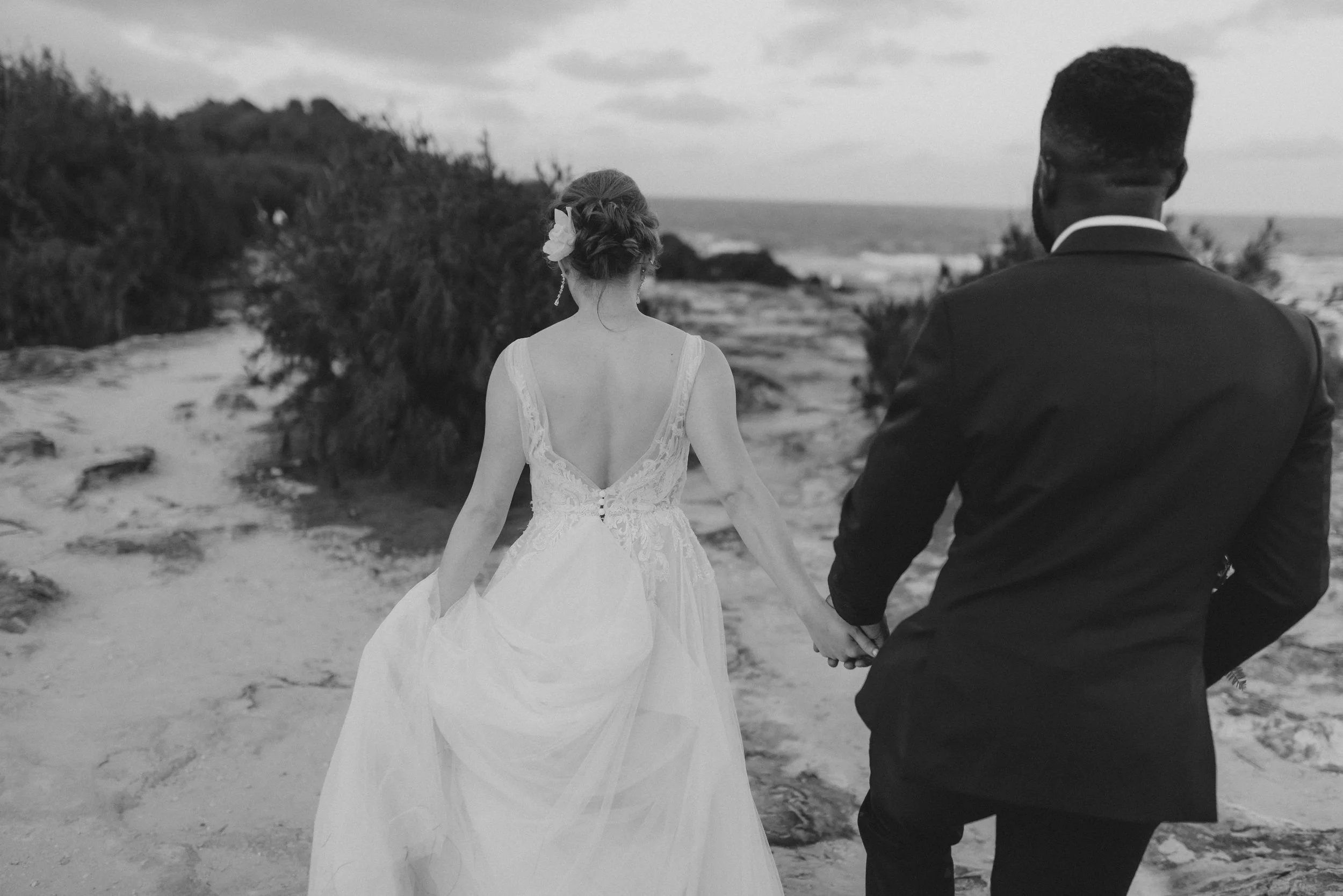 romantic-cliffside-kauai-shipwreck-beach-wedding(158).jpg