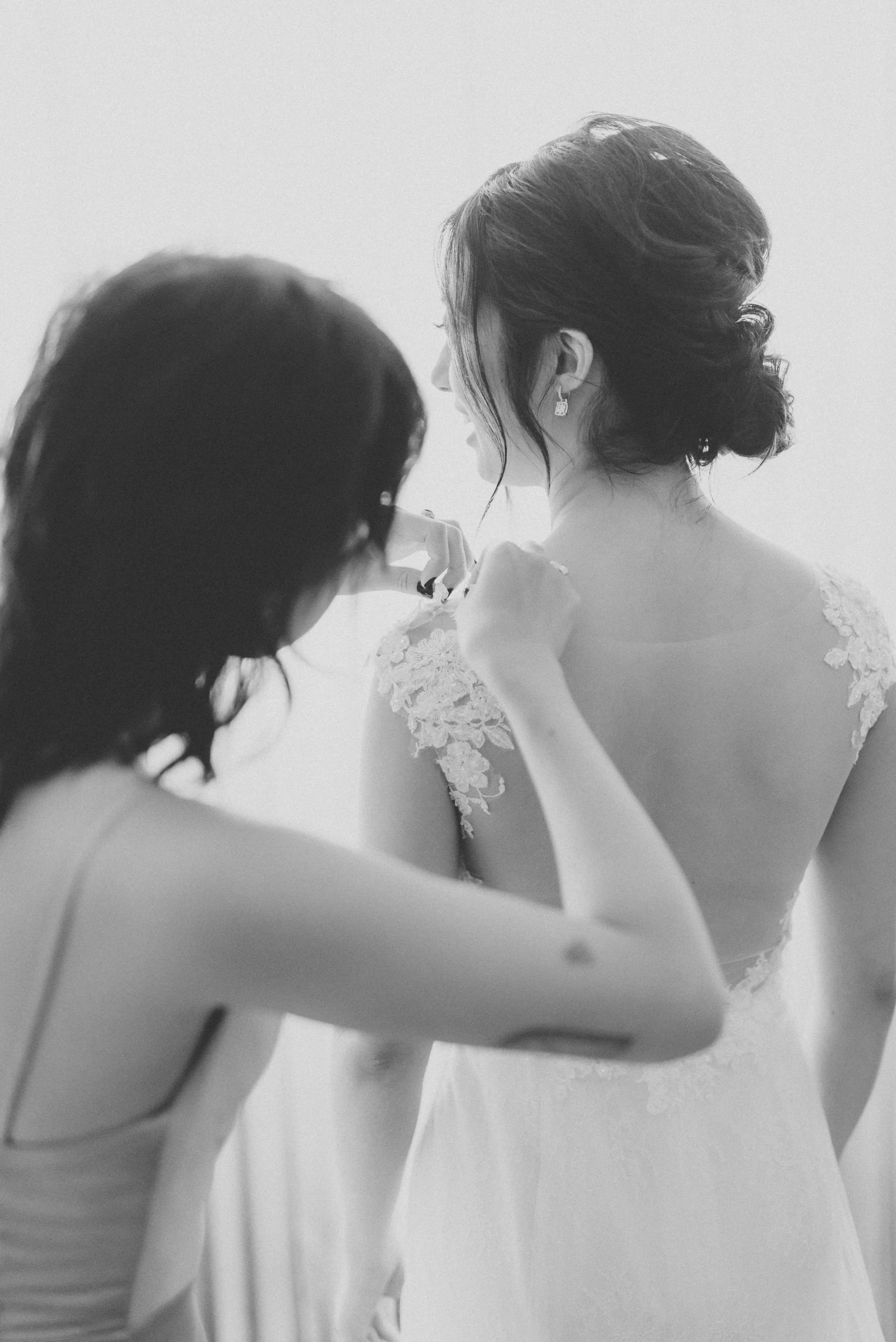 ritz-carlton-turtle-bay-wedding-phototgrapher (25).jpg