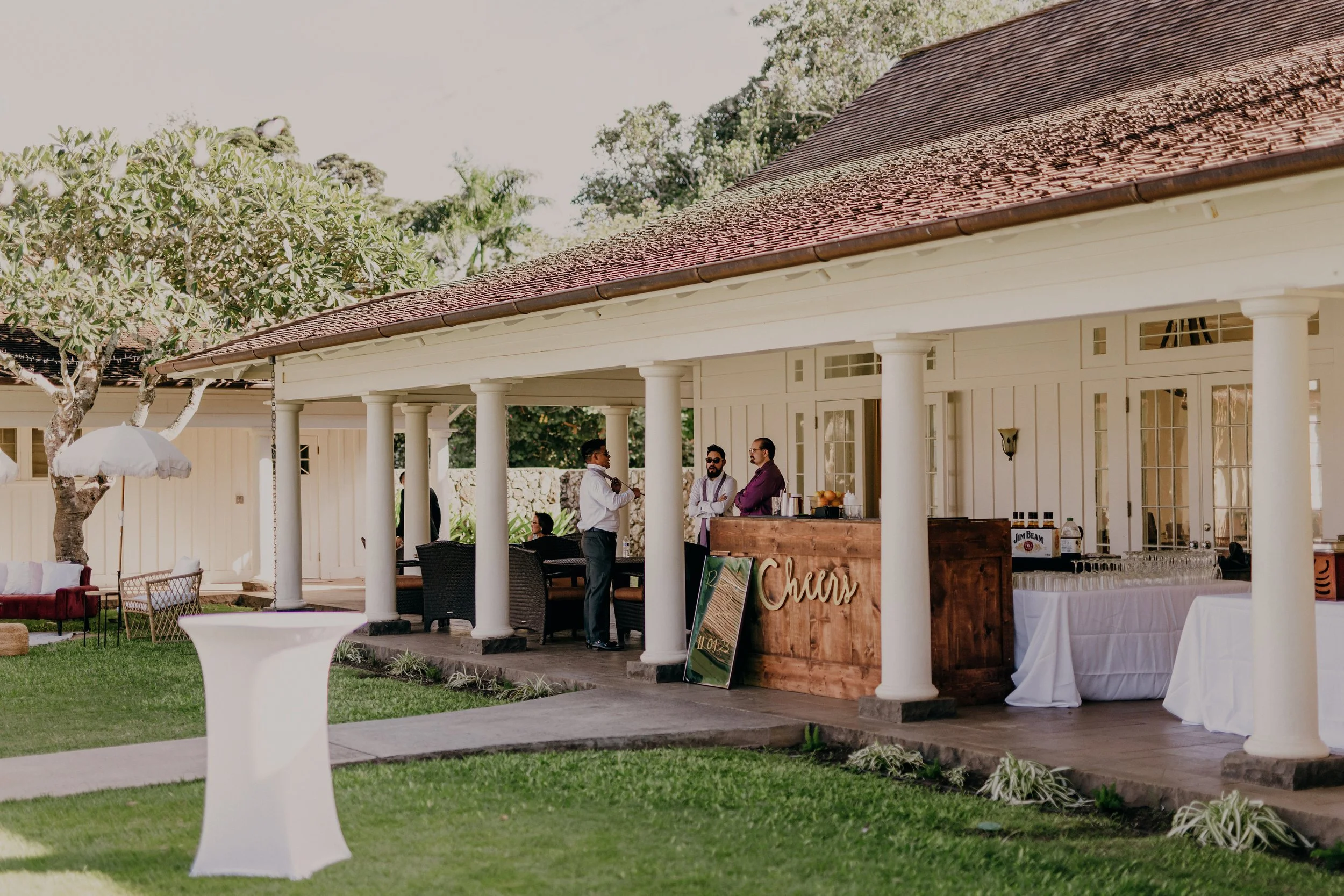 hawaii-dillingham-ranch-wedding-getting-ready (89).jpg