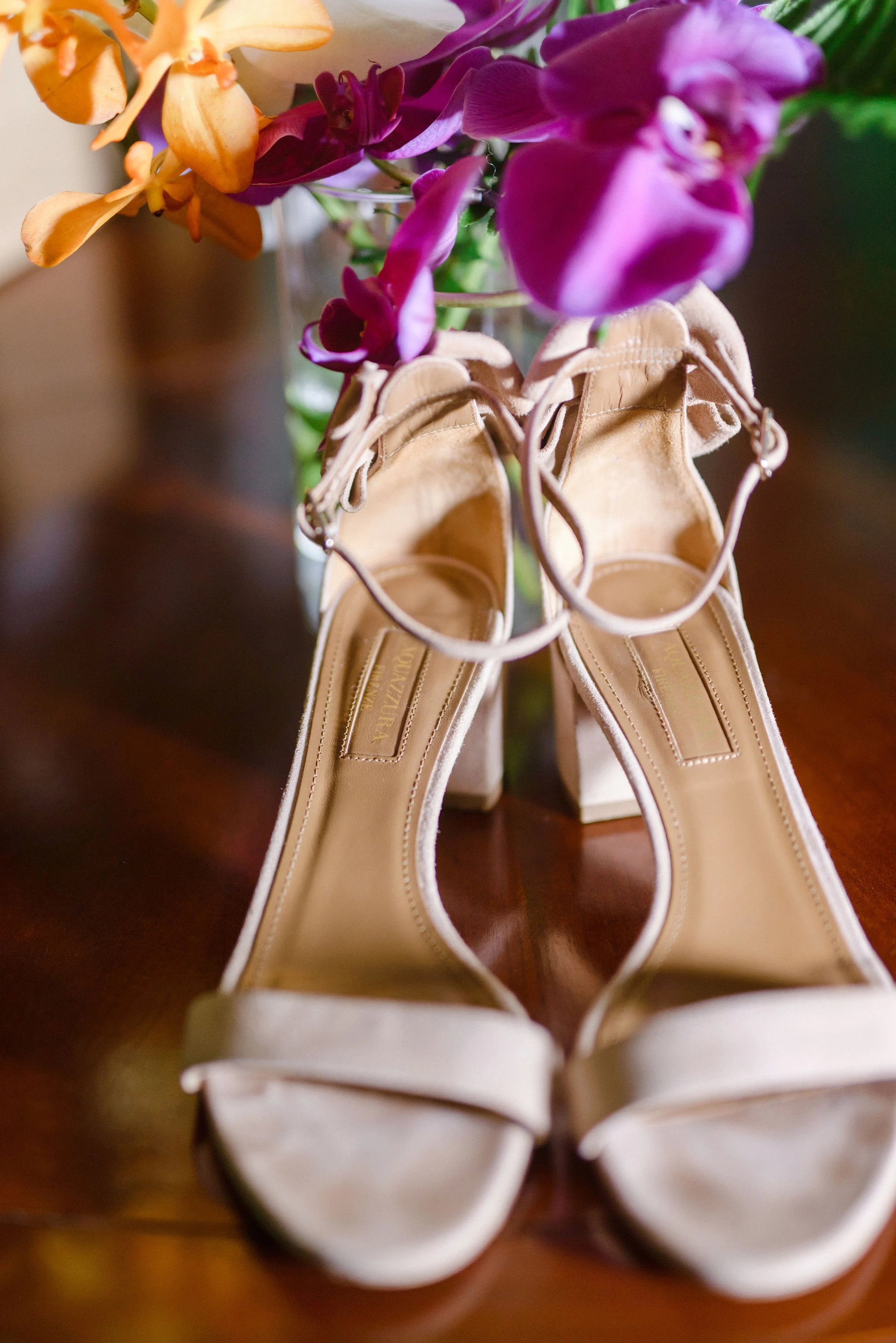 romantic-tropical-starry-boho-waimea-valley-wedding-getting-ready (33).jpg