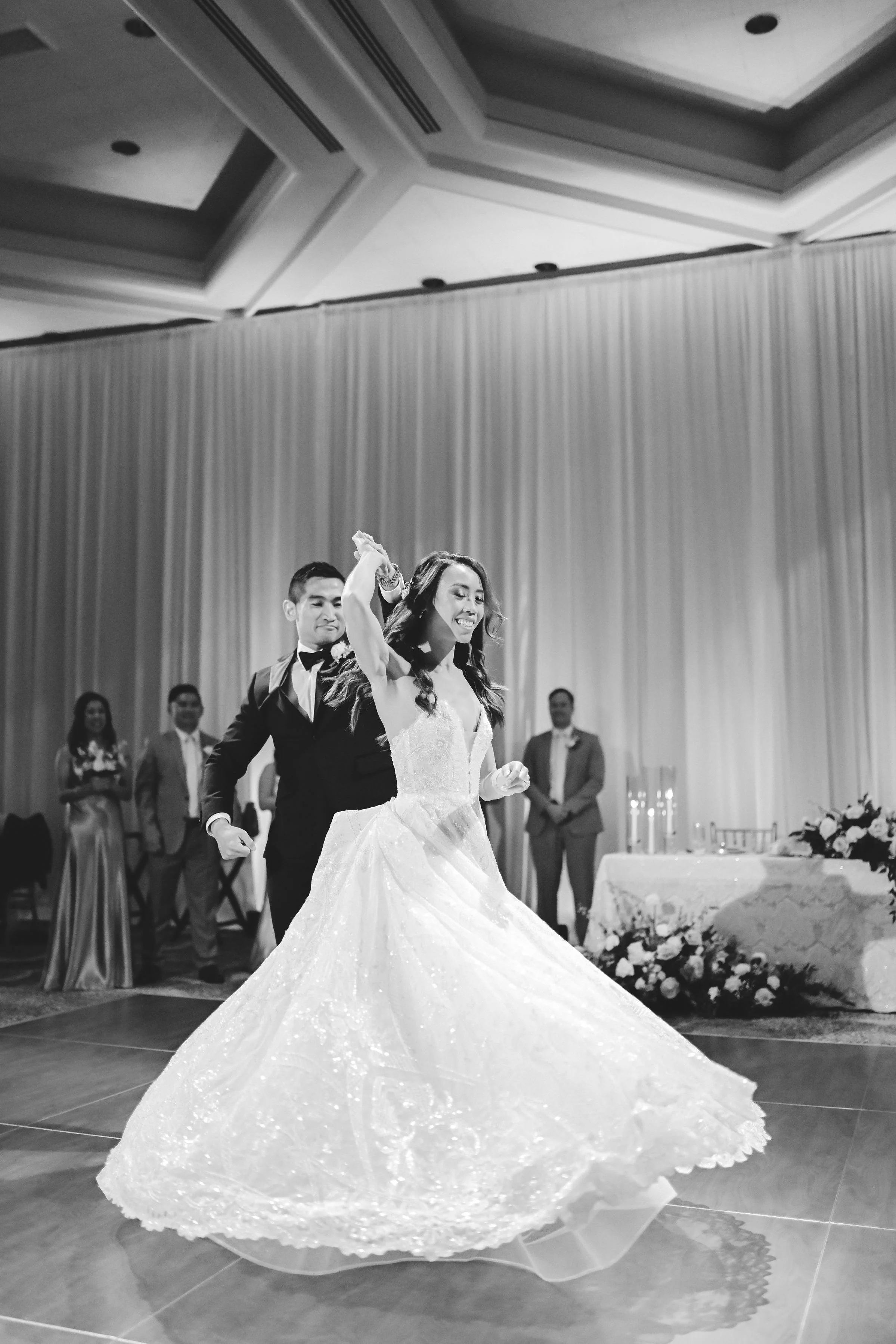 halekulani-hotel-wedding-venue-phototgrapher (167).jpg