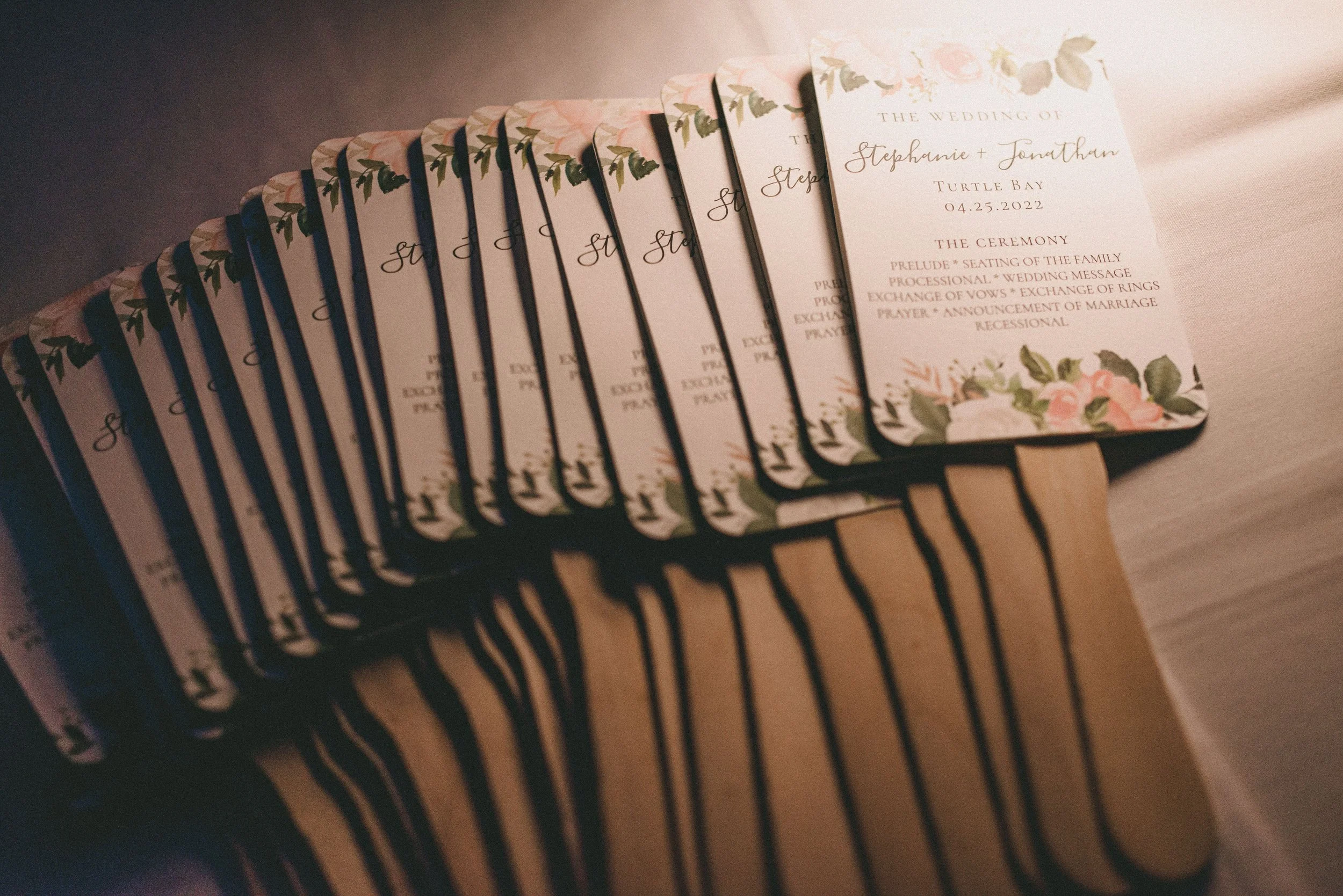 ritz-carlton-turtle-bay-wedding-phototgrapher (98).jpg