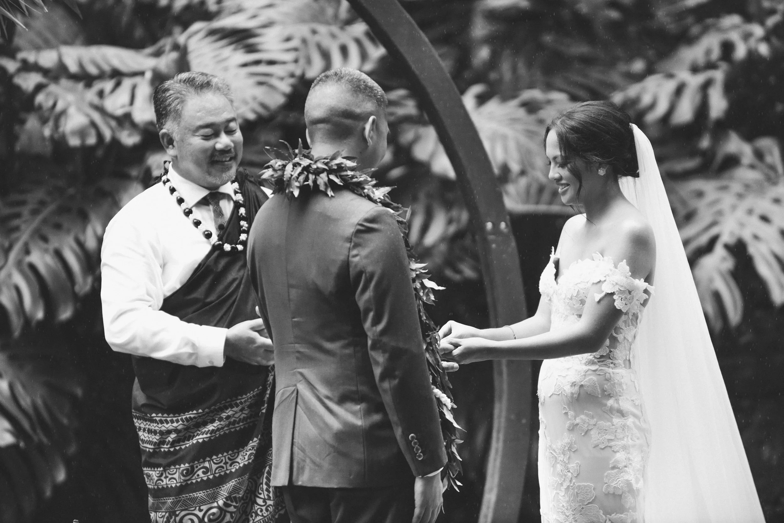 romantic-tropical-boho-waimea-valley-wedding-hawaiian-ceremony (57).jpg
