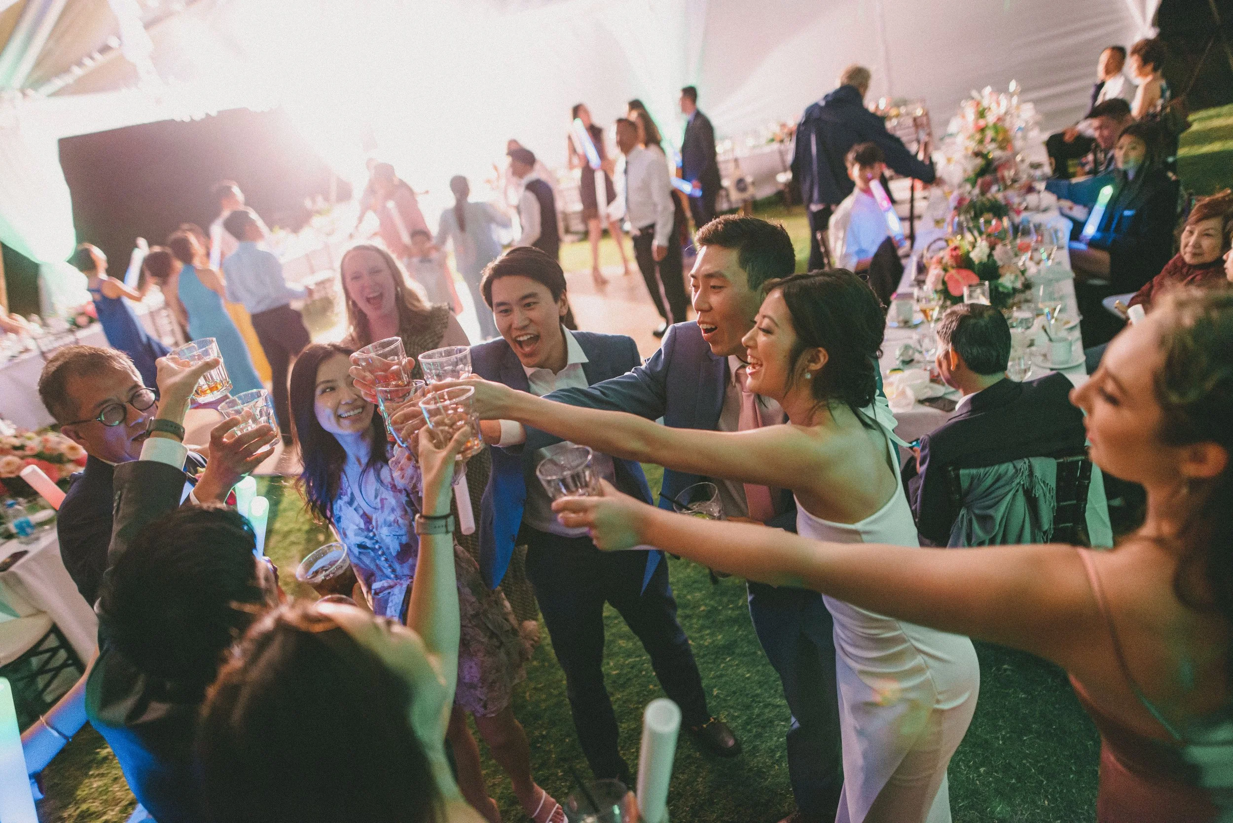 ritz-carlton-turtle-bay-wedding-phototgrapher (96).jpg
