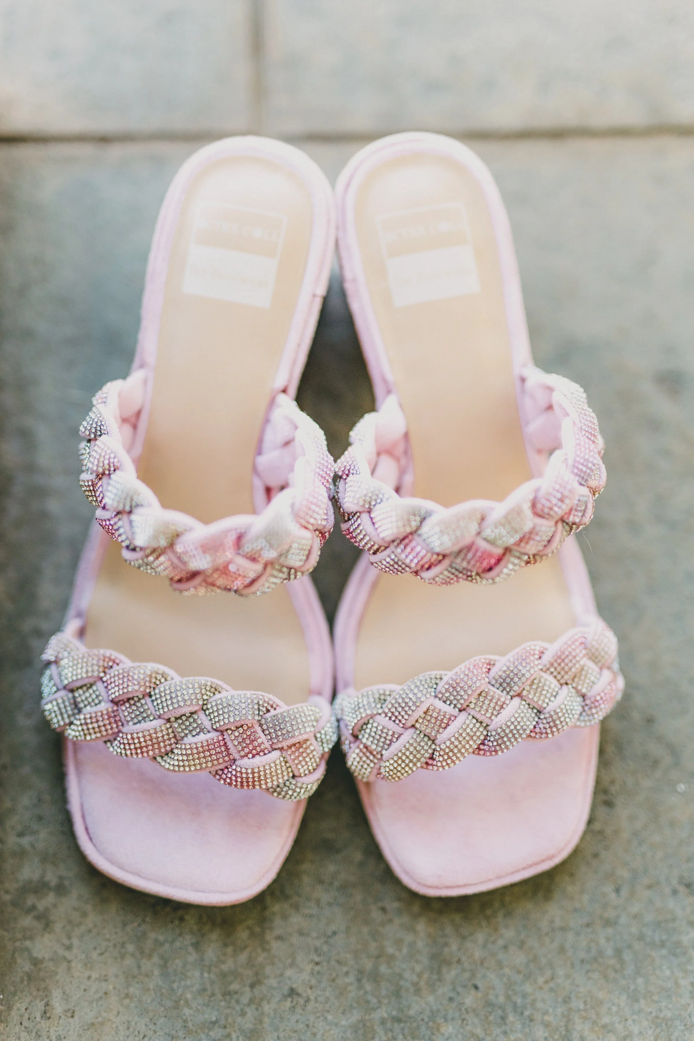 romantic-dillingham-ranch-wedding-getting-ready (52).jpg