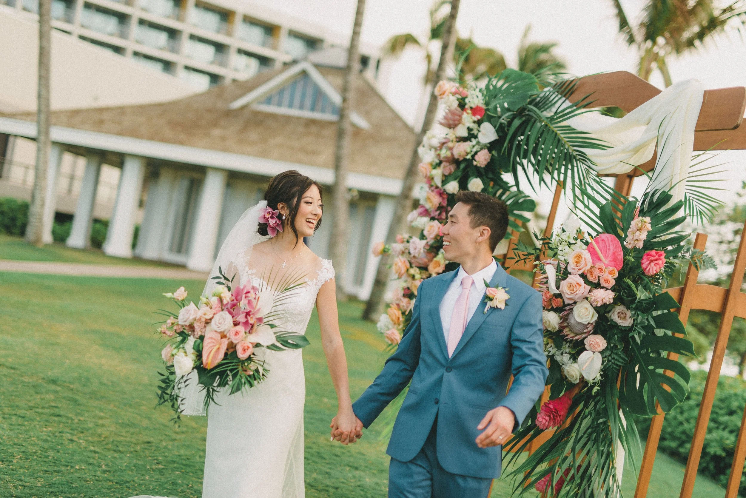 ritz-carlton-turtle-bay-wedding-phototgrapher (8).jpg