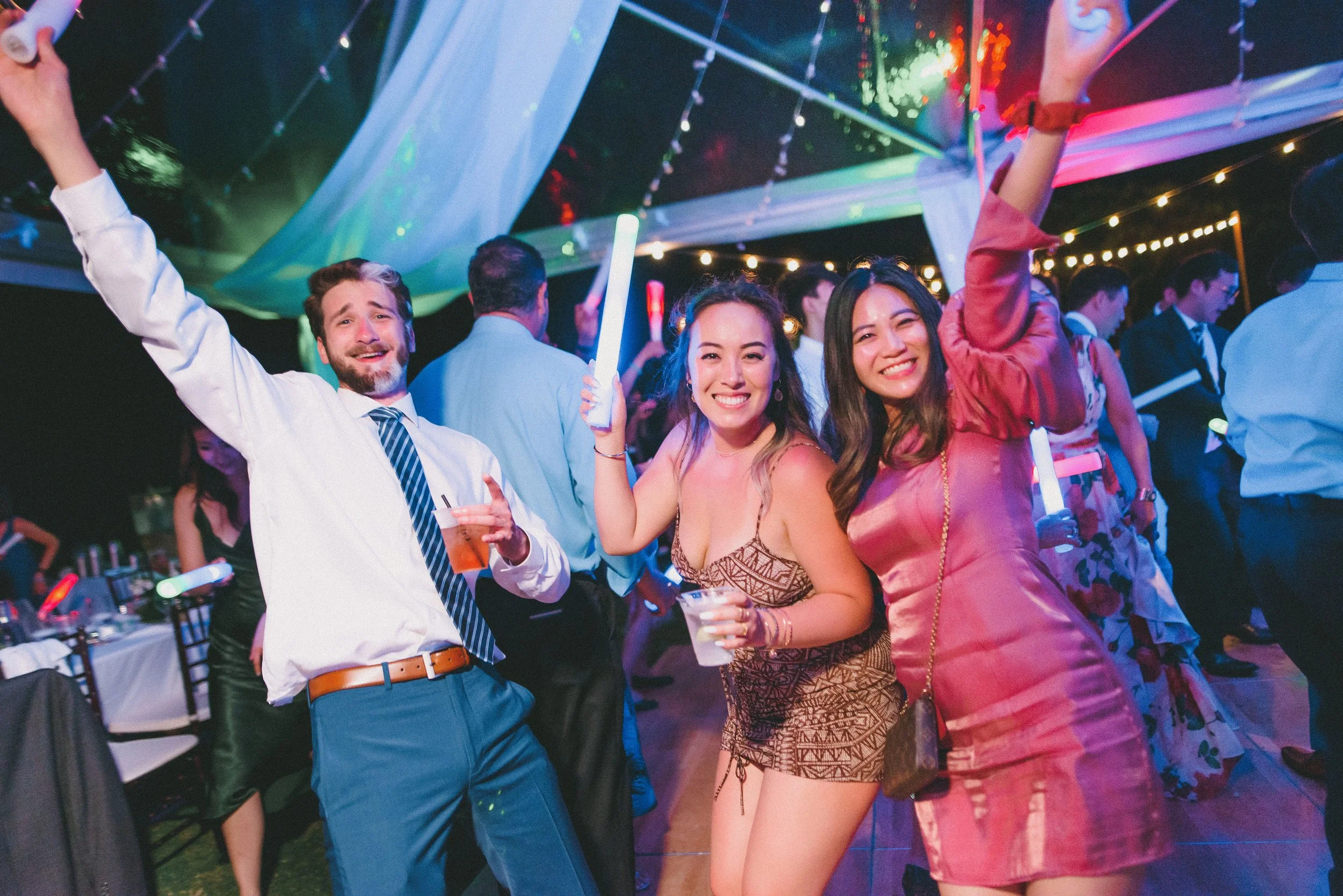ritz-carlton-turtle-bay-wedding-phototgrapher (102).jpg