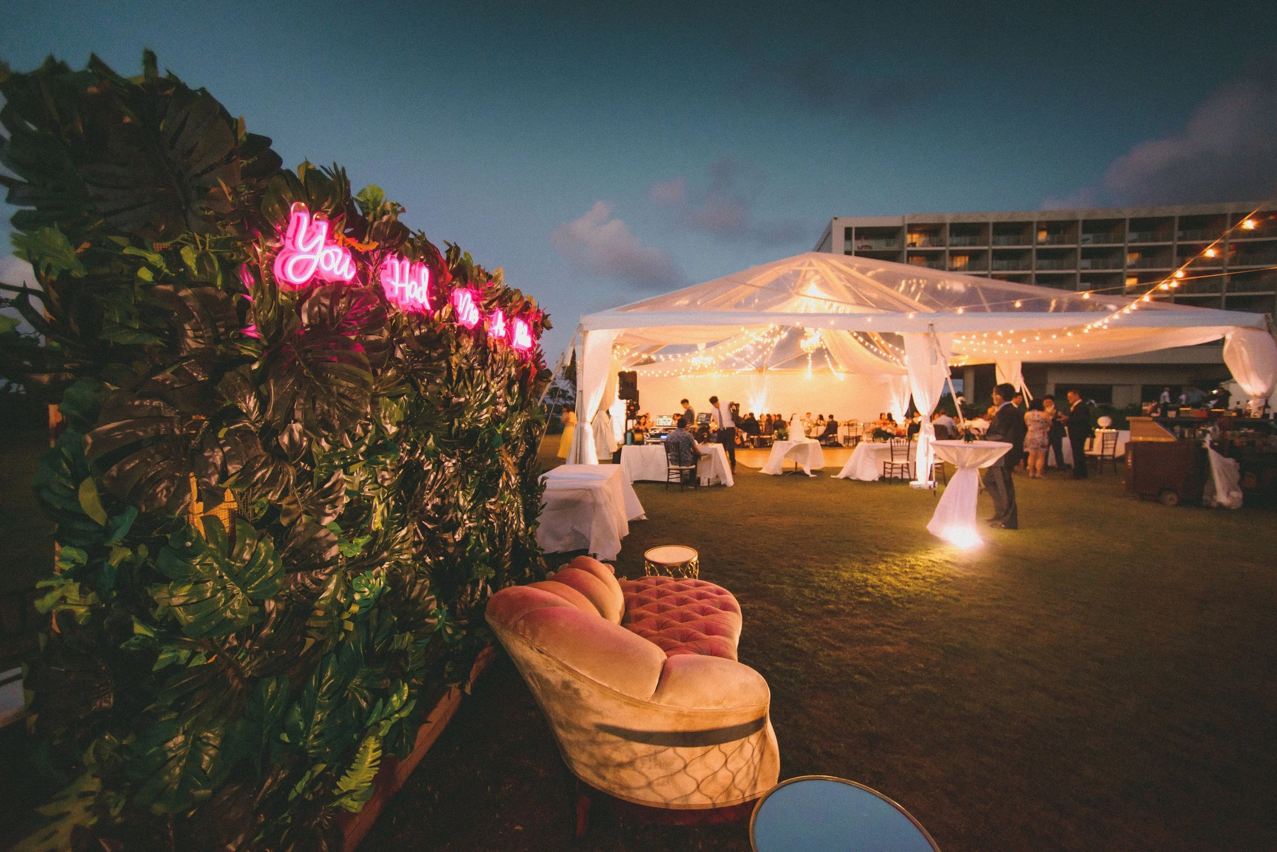 ritz-carlton-turtle-bay-wedding-phototgrapher (83).jpg