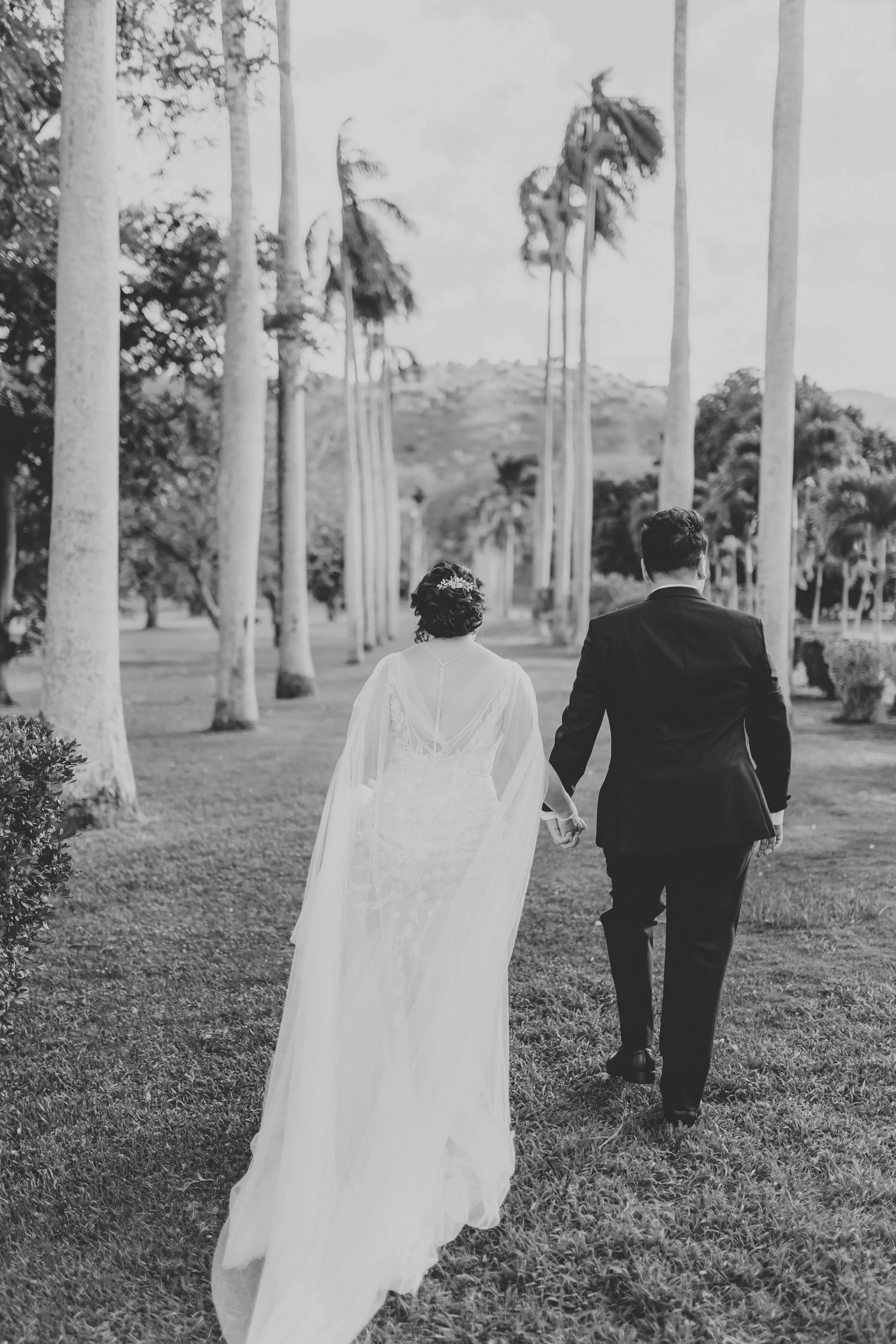 romantic-dillingham-ranch-wedding-first-look (30).jpg