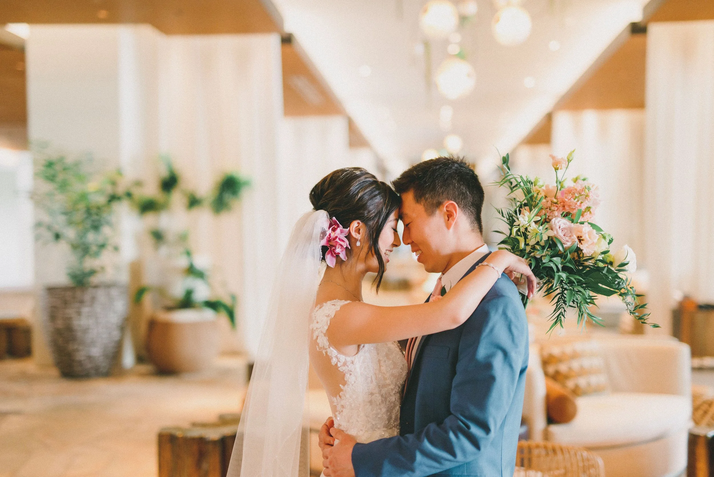 ritz-carlton-turtle-bay-wedding-phototgrapher (39).jpg