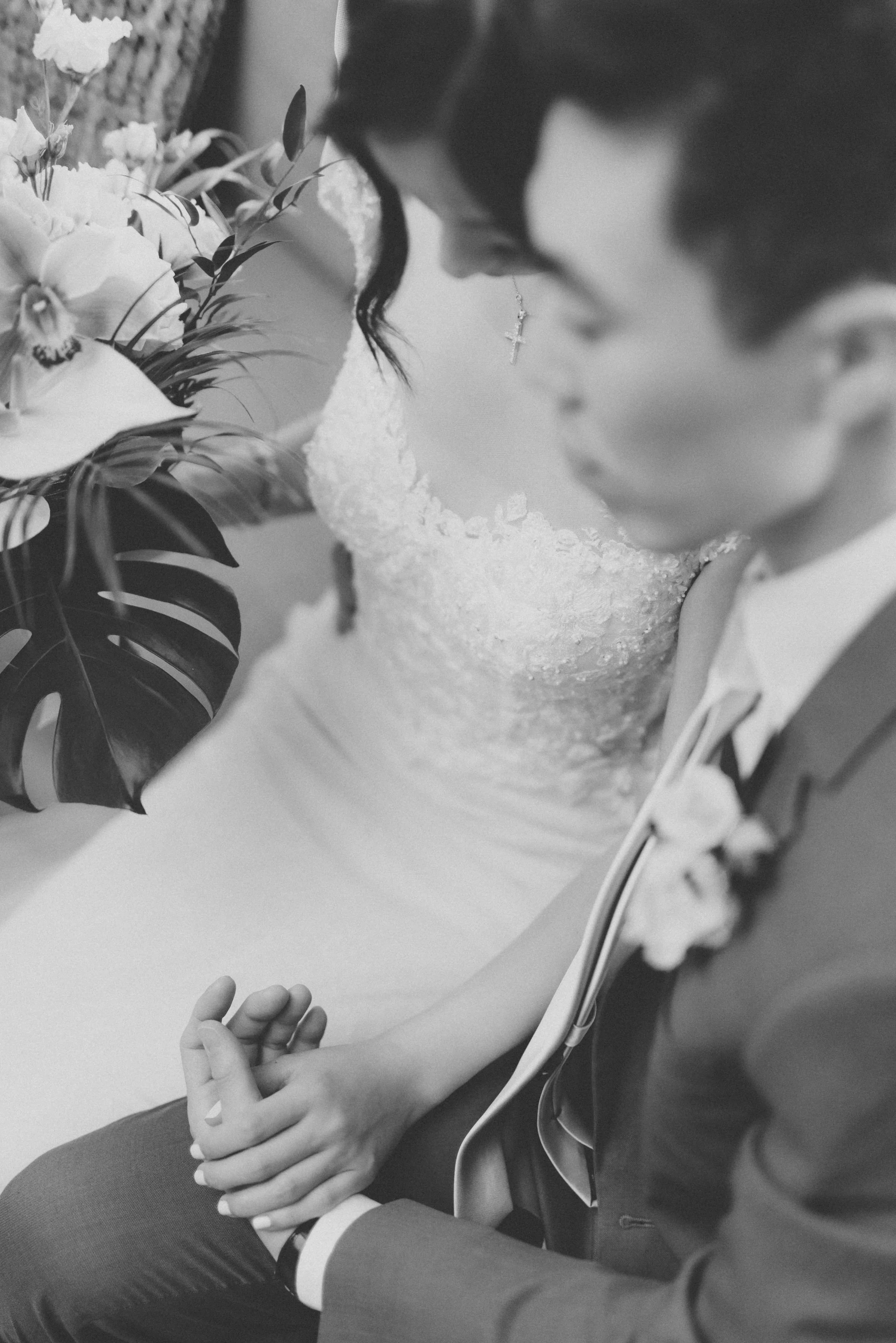 ritz-carlton-turtle-bay-wedding-phototgrapher (51).jpg