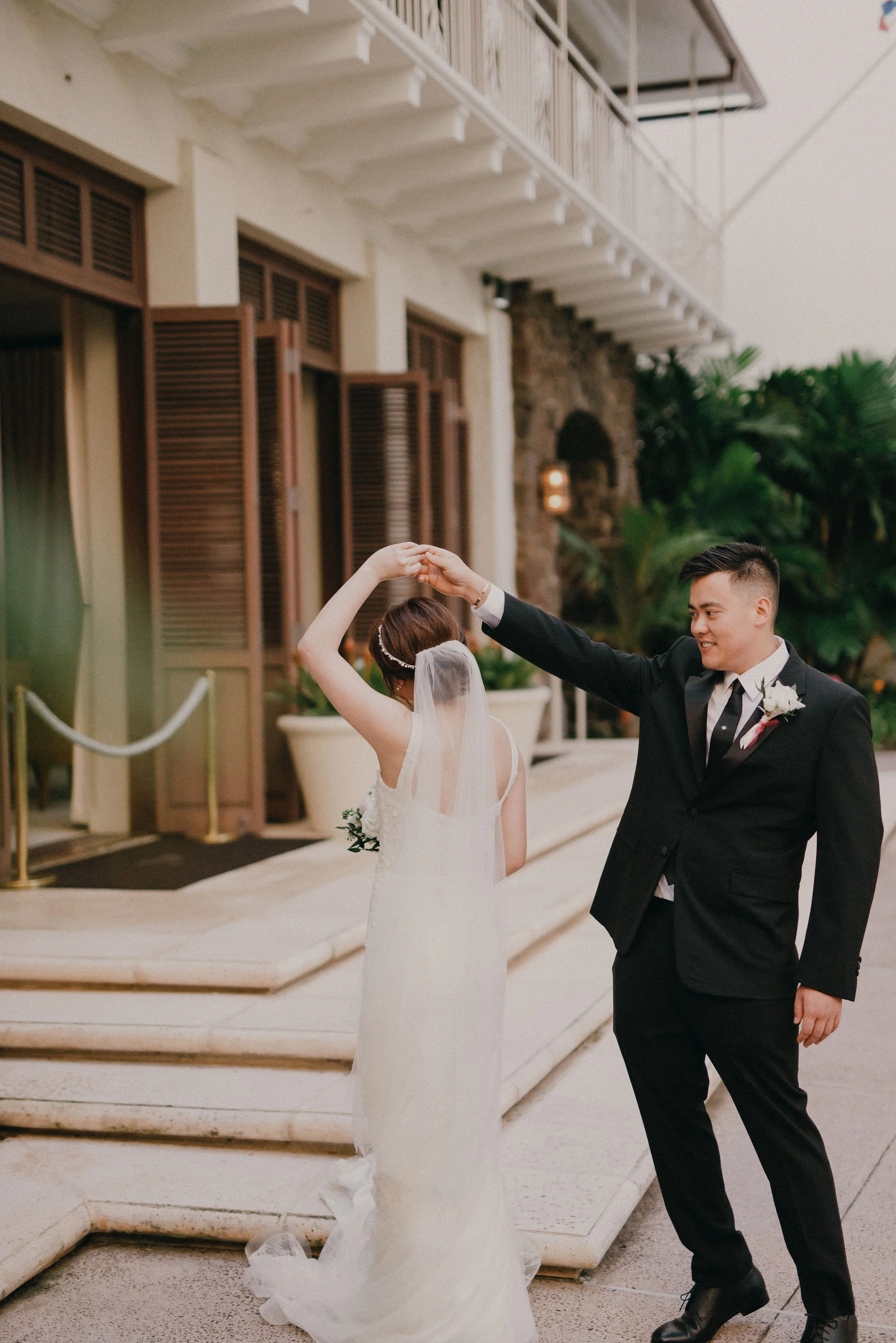 halekulani-hotel-wedding-venue-phototgrapher (50).jpg