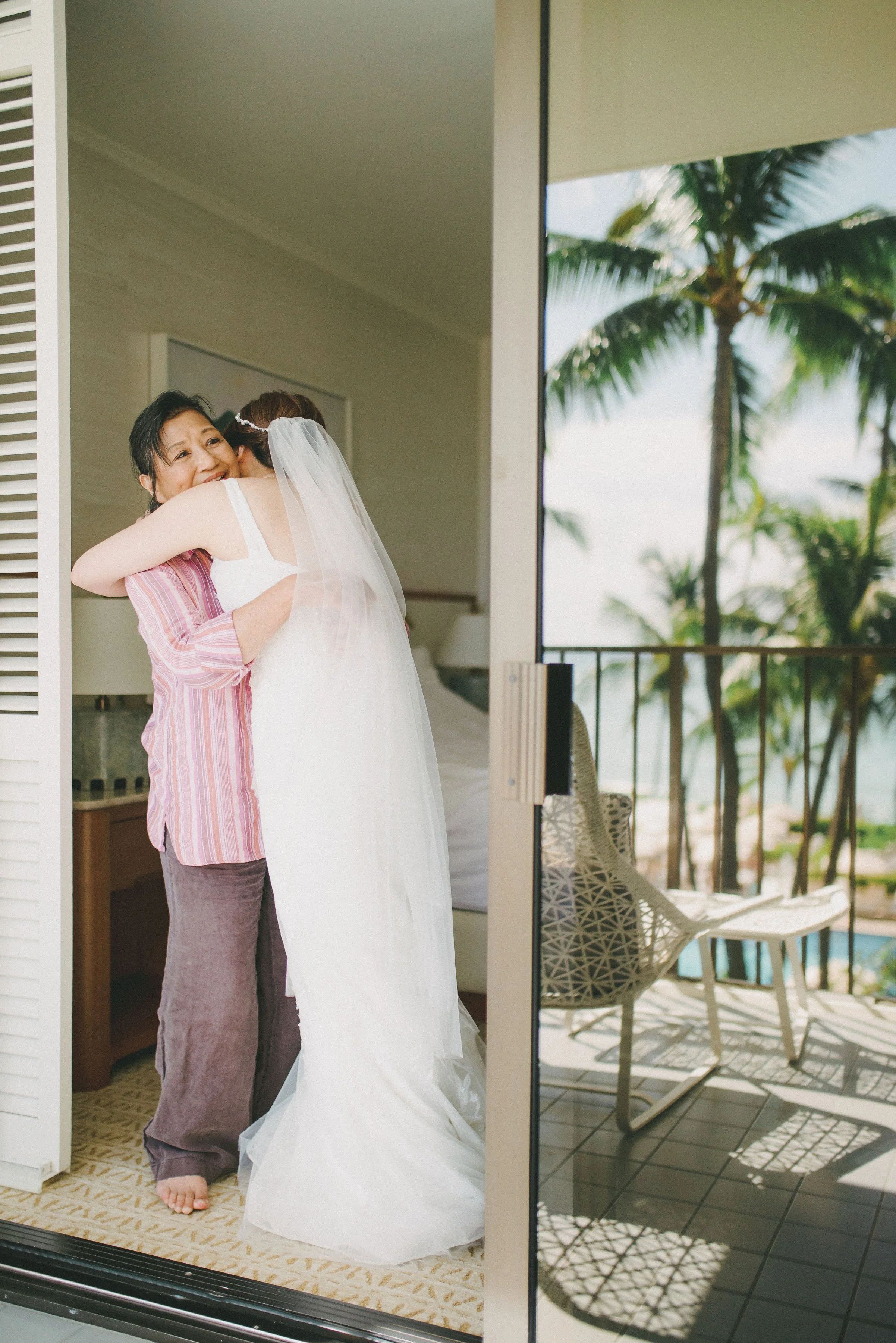 halekulani-hotel-wedding-venue-phototgrapher (13).jpg