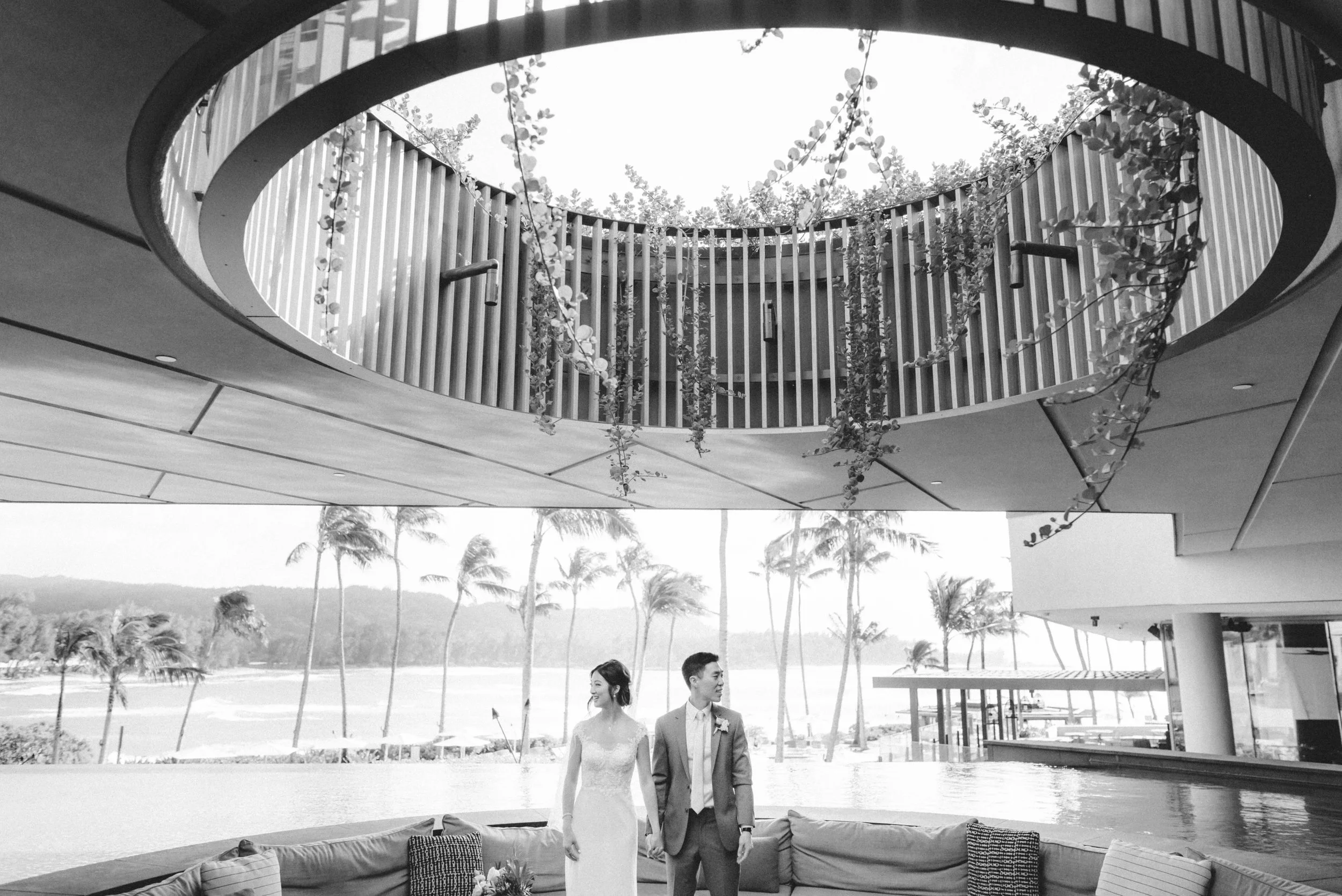 ritz-carlton-turtle-bay-wedding-phototgrapher (56).jpg