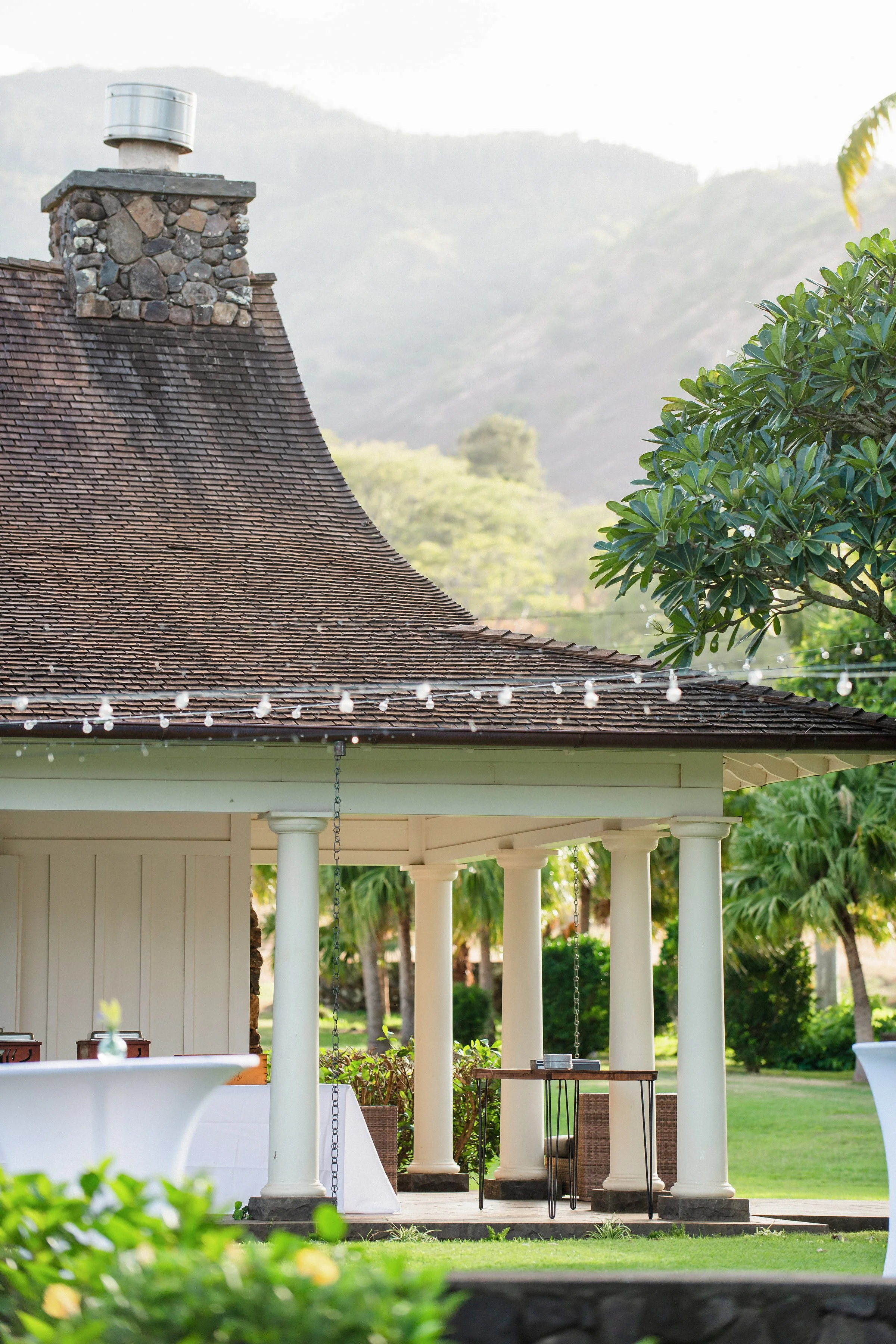 tropicalnorth-shore-wedding-ceremony (21).jpg