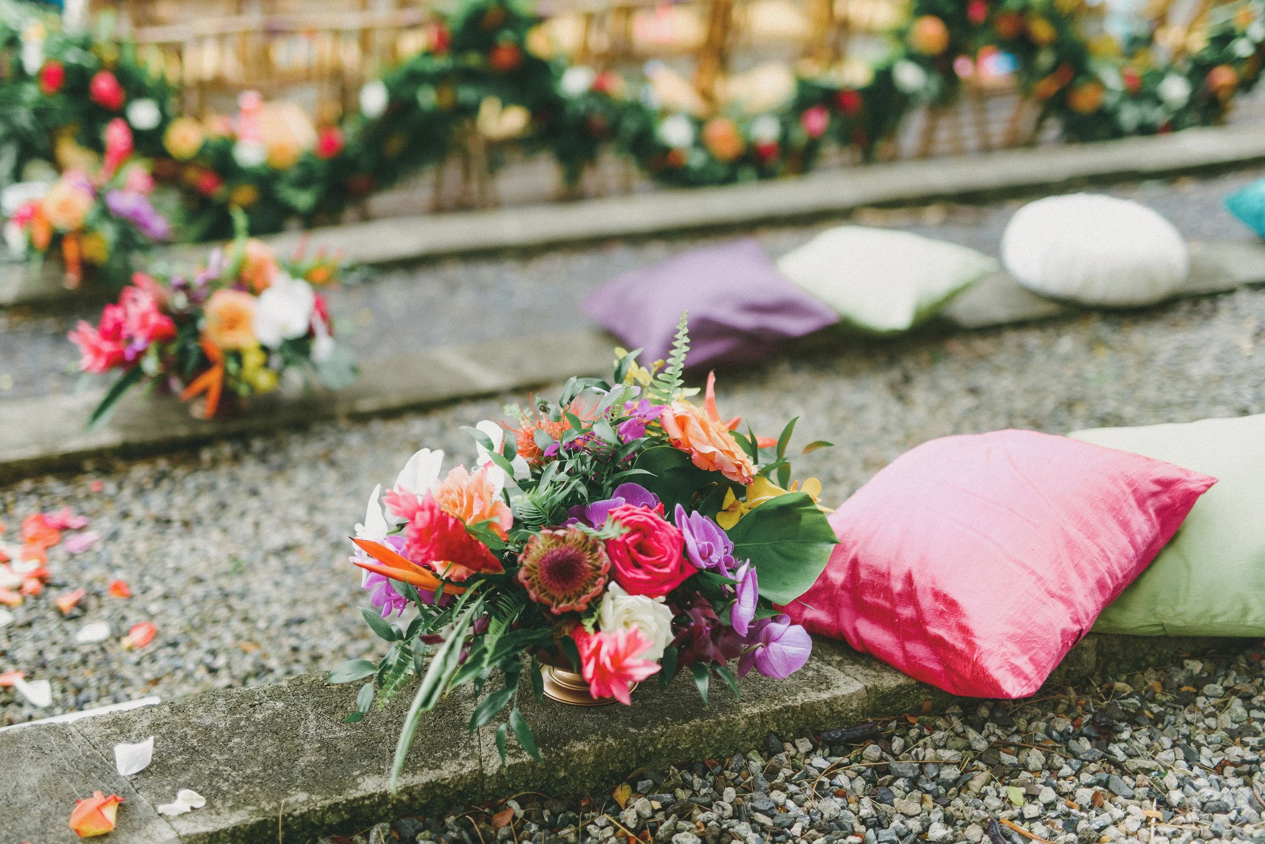 hawaii-romantic-waimea-valley-wedding-ceremony (4).jpg