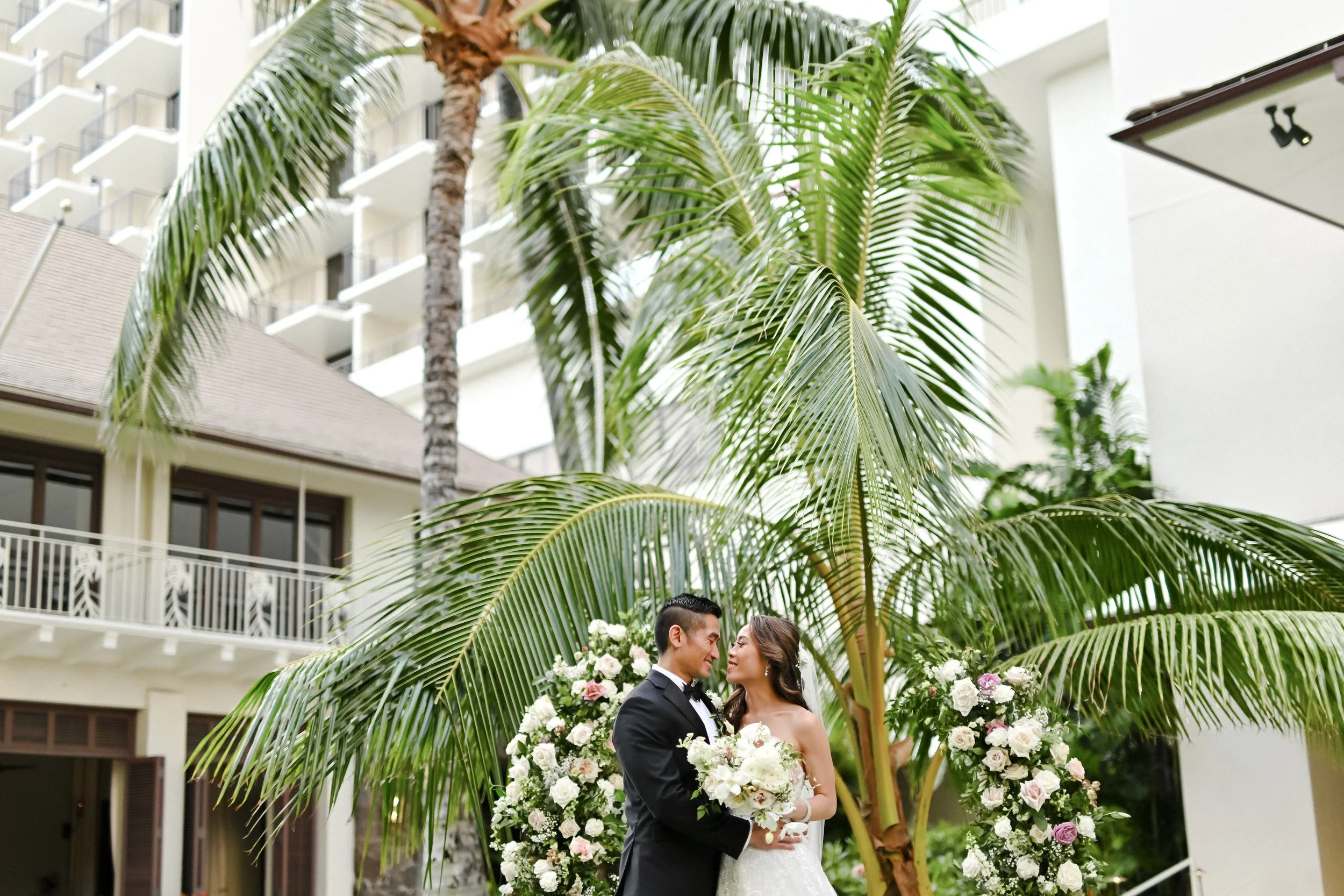 halekulani-hotel-wedding-venue-phototgrapher (151).jpg