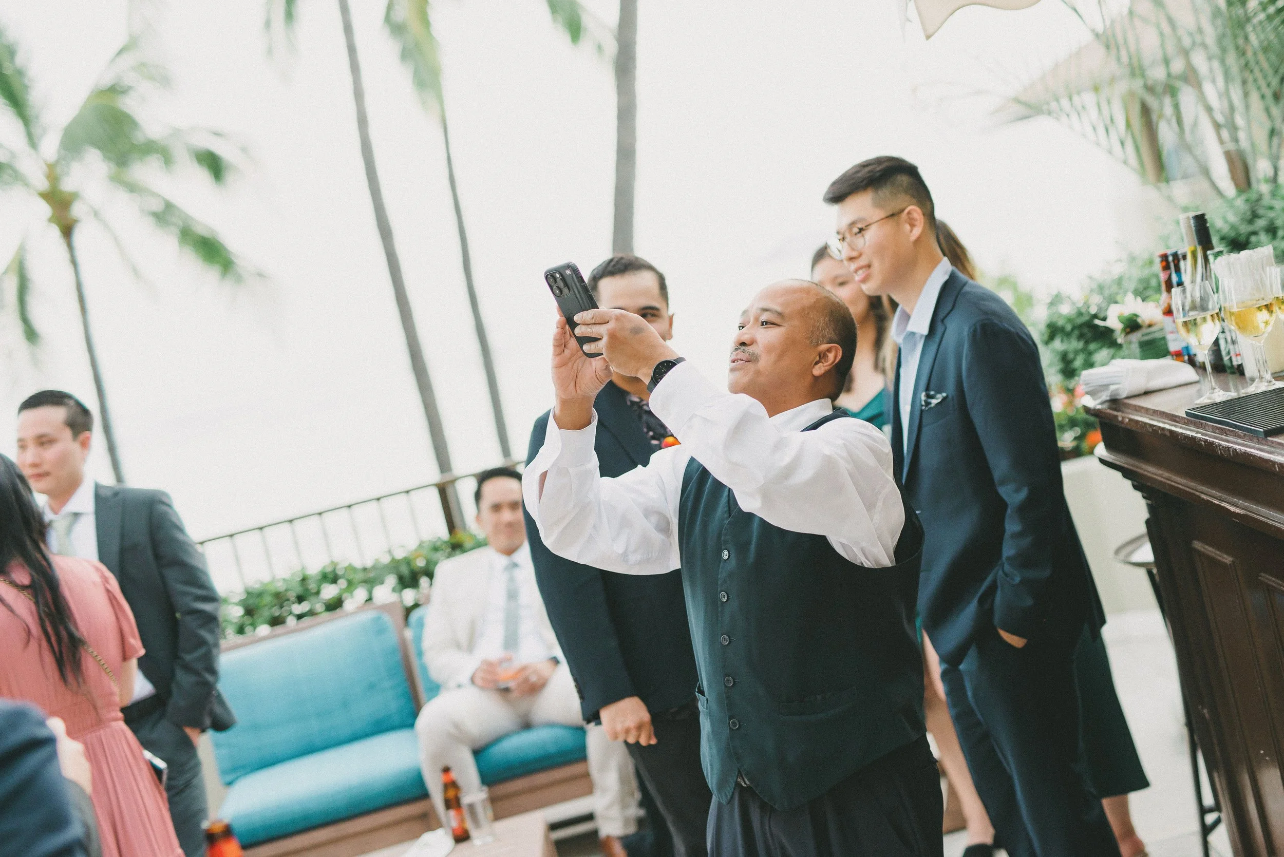 halekulani-hotel-wedding-venue-phototgrapher (96).jpg