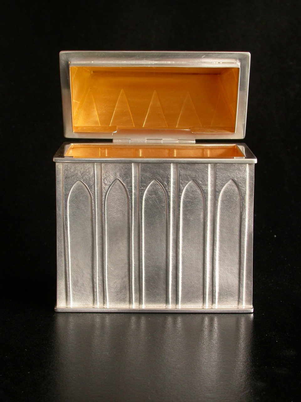 Lancet Reliquary open.jpg