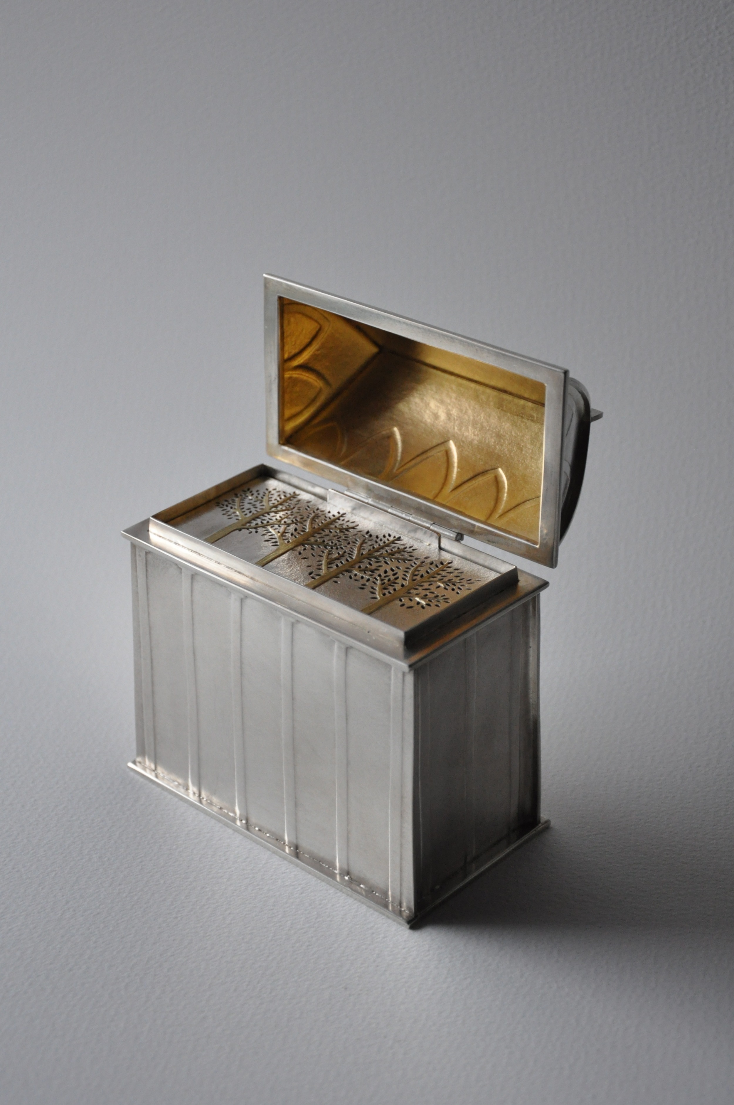 4 Arched Reliquary - Open