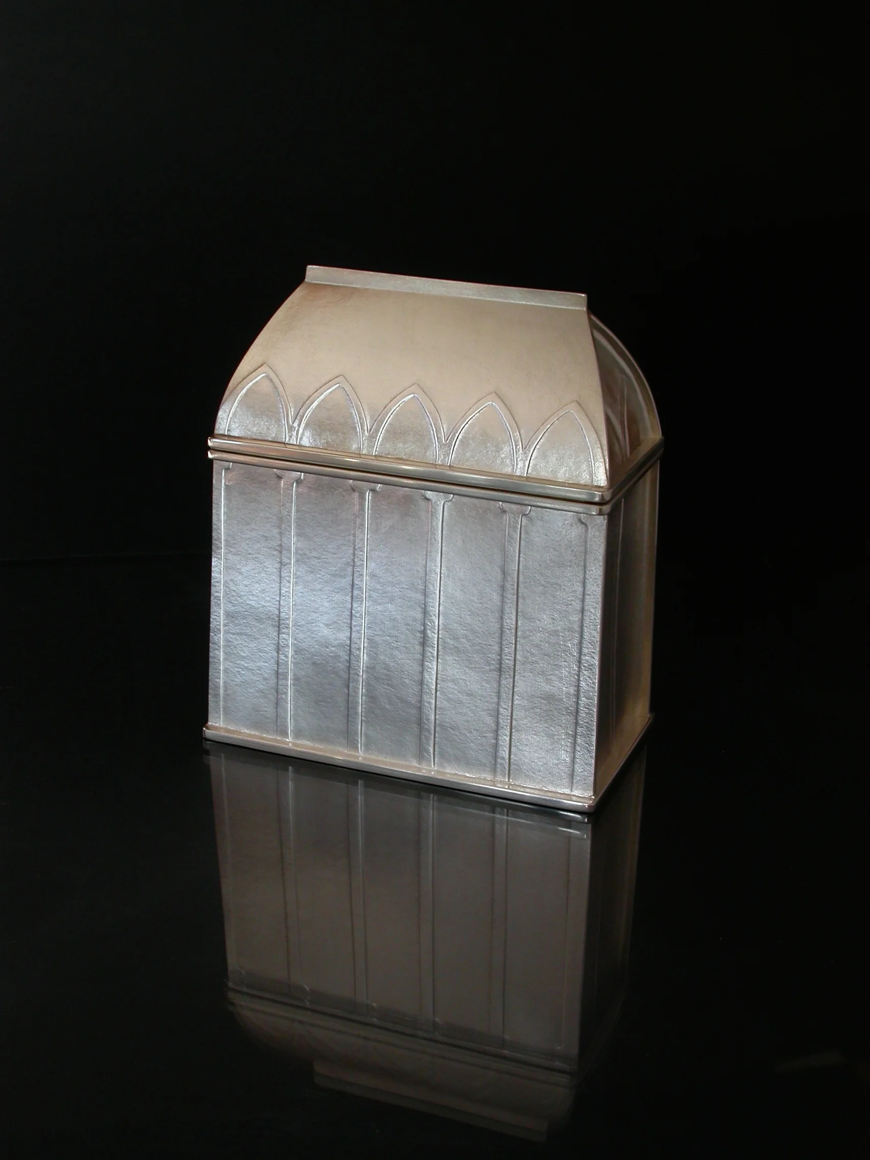 Tree Reliquary-Closed