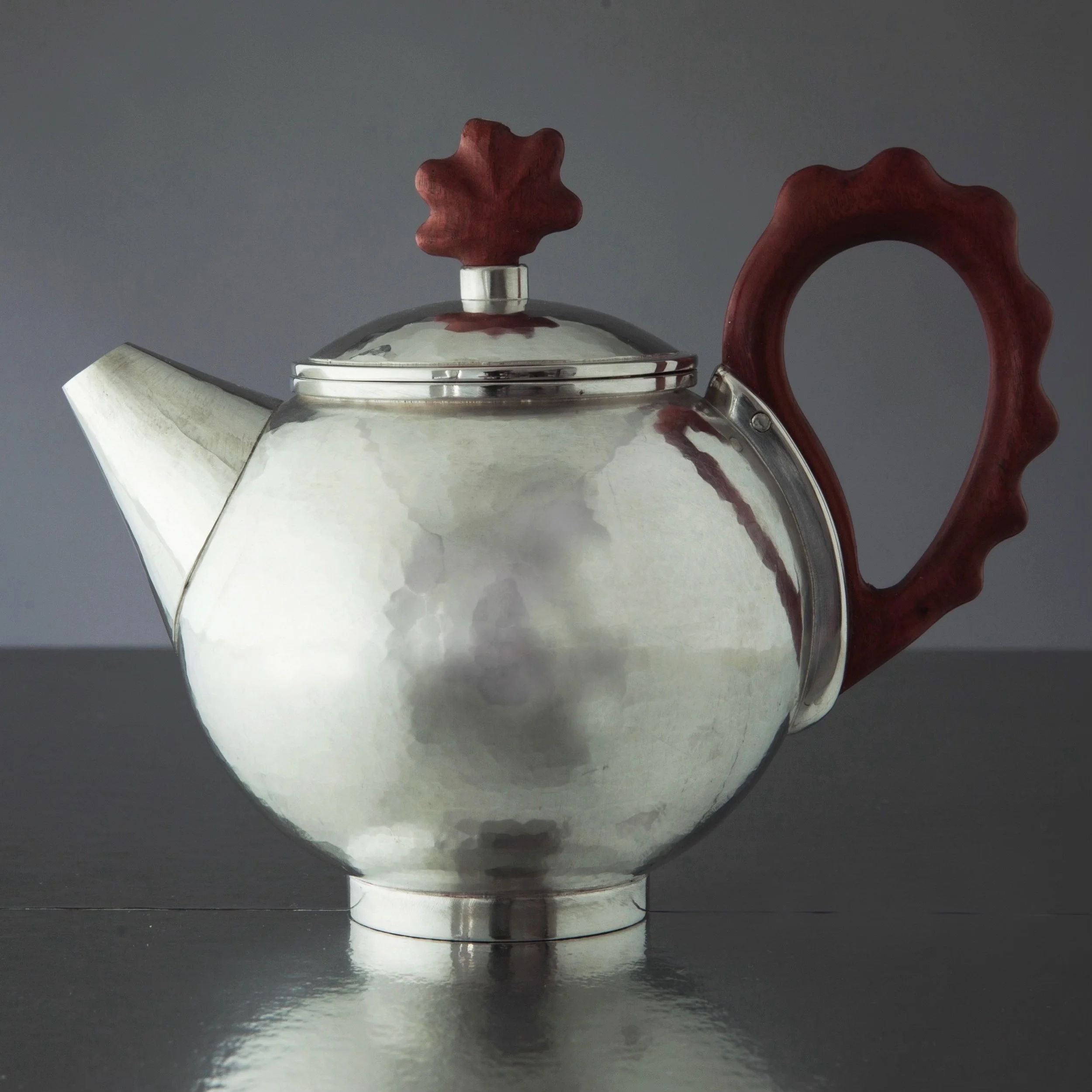 Tiny silver cockerel teapot - Image copyright copyright Guy Gumm