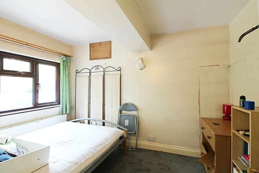 Bedroom 3 (3.5 x 2.5).JPG