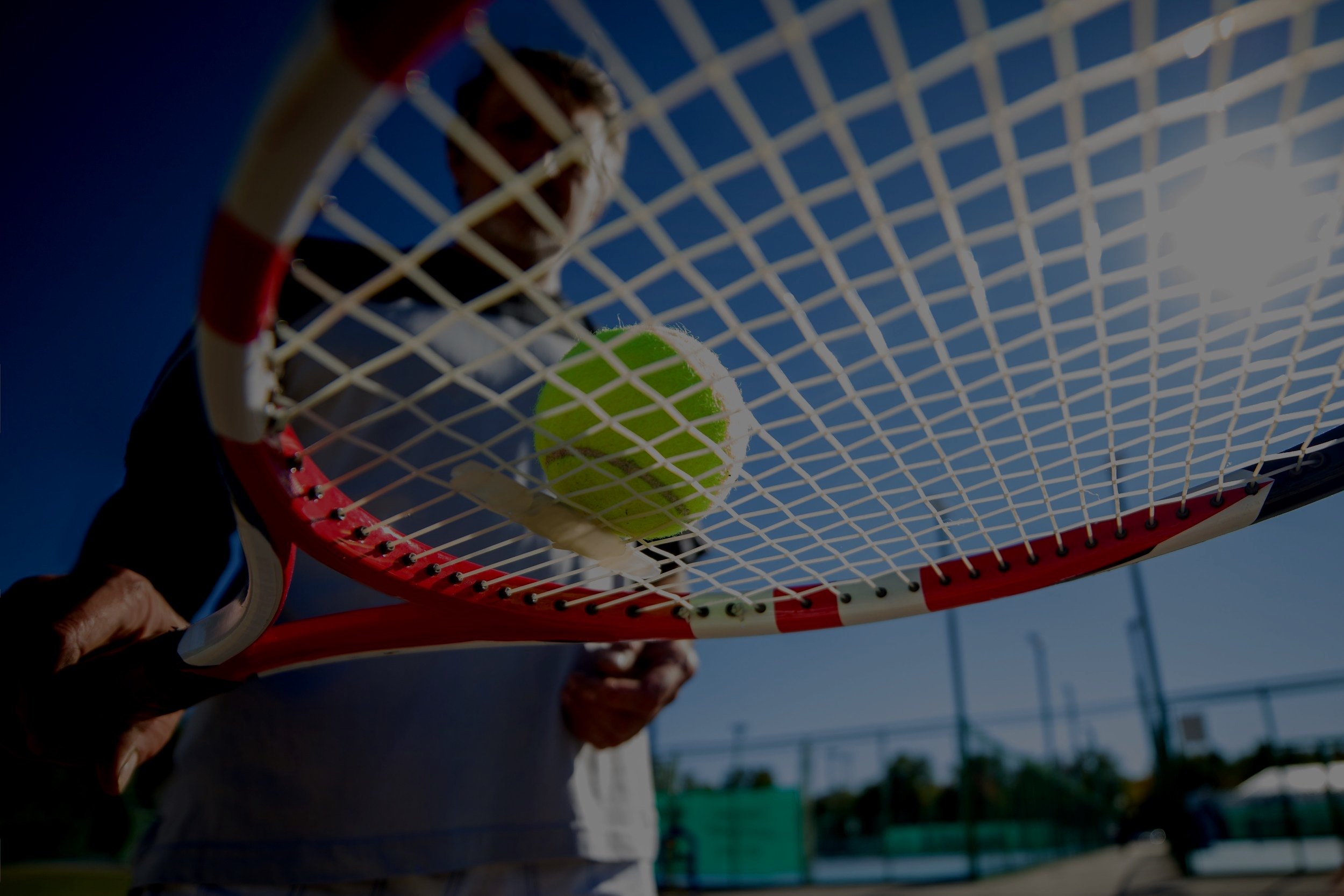 tennis+racquet_2133371385.jpg