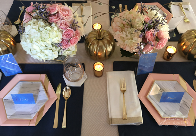 Pretty Thanksgiving Table Decor 7.jpg