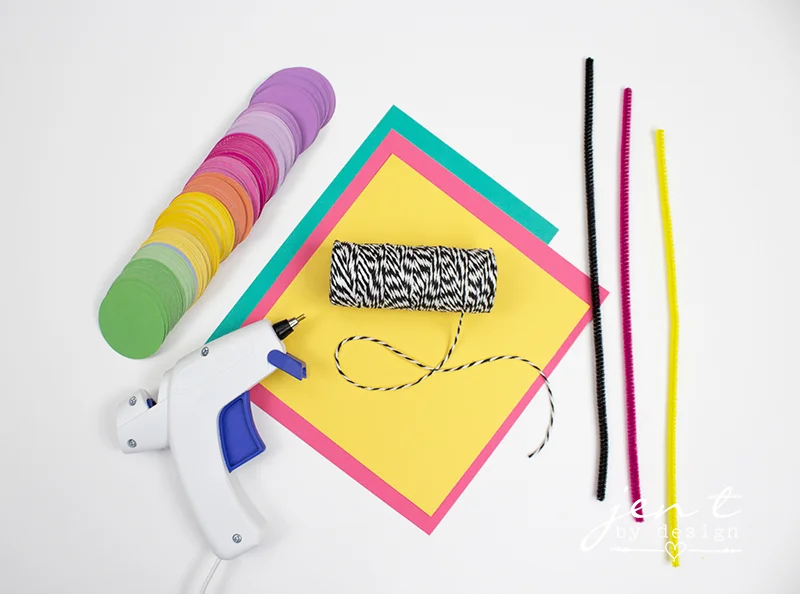 DIY-80s-Inspired-Table-Runner-1.jpg