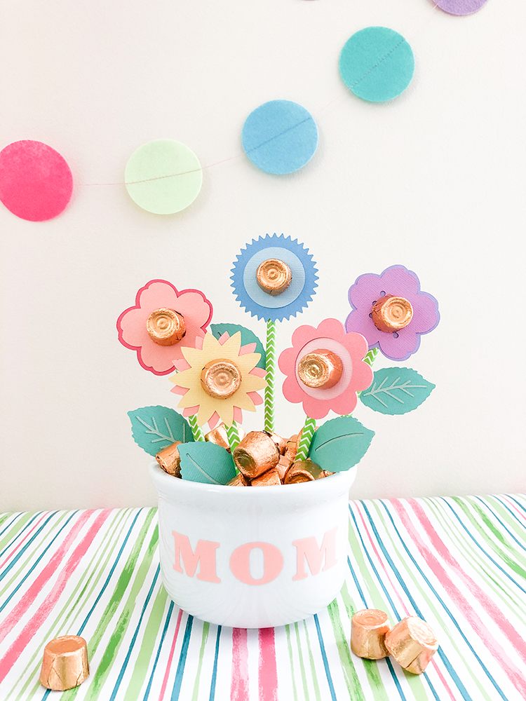 DIY Mini Flower Bouquets For Mother's Day