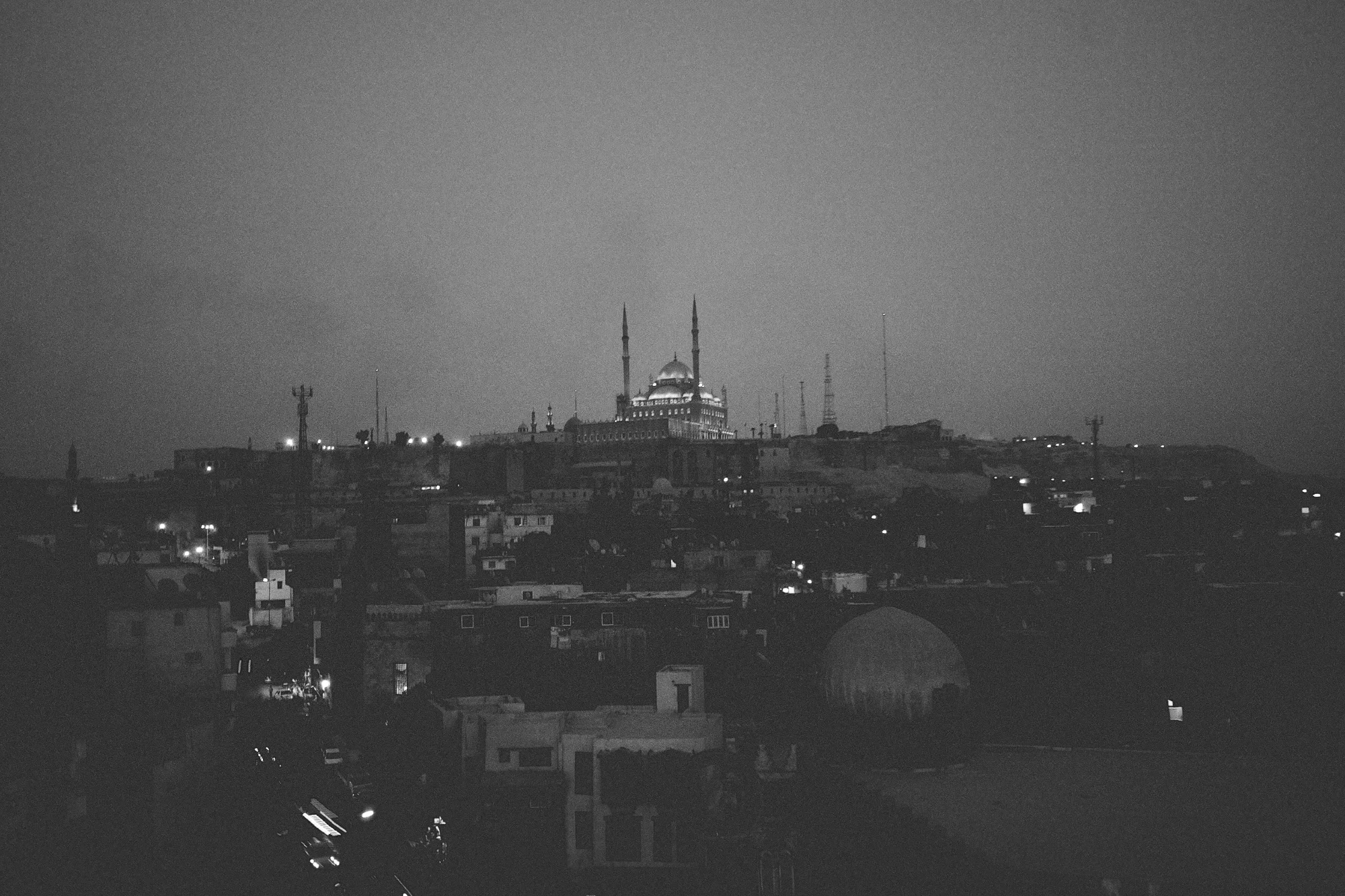 denis-bosnic-cairo-egypt-bw-photography-vista-panorama-citadel-muqqatam-moqqatam-mokkattam.jpg