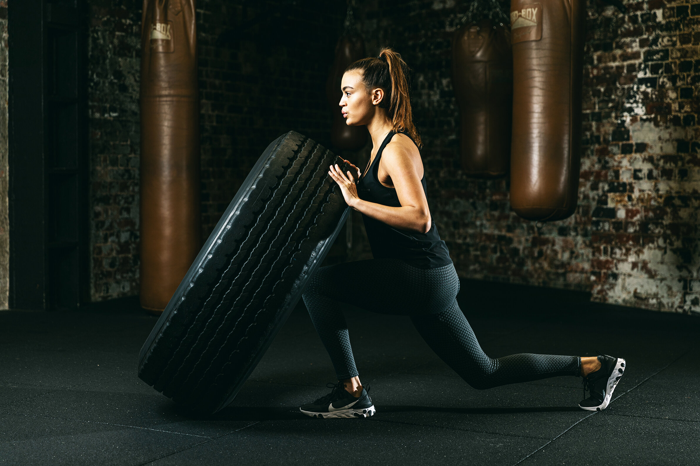 ecom-studio-birmigham-photography-gymwear-sportswear-ecommerce-fashion-campaign.jpg.jpg