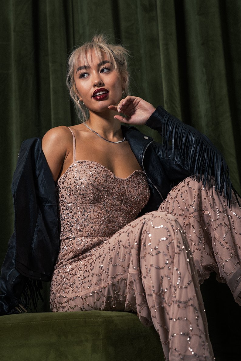 birmingham-ecommerce-fashion-photography-womenswear-editorial-ecom-studio-campaign-10.jpg.jpg