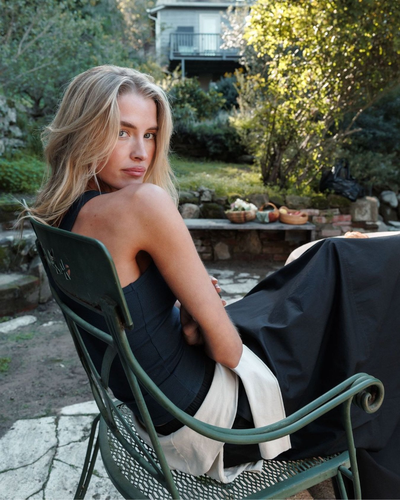 Second-skin softness. Sculpted feel.

Luxe Rib from @perfectwhitetee &mdash; made to move with you this spring and layer into every season after 🌿

#perfectwhitetee #luxerib #springlayers #minimalstyle #elevatedbasics