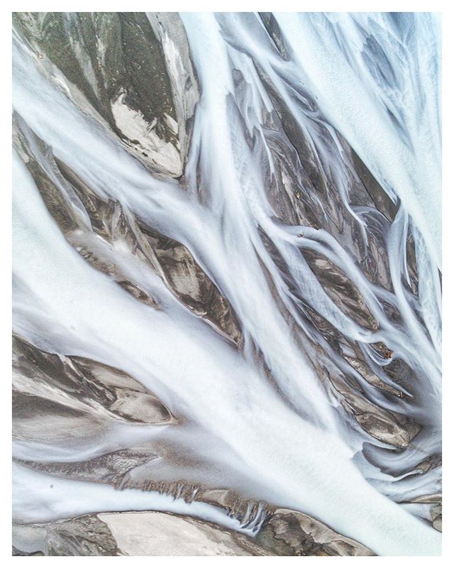Flying through Alaska filming for an upcoming project for @polarpro we stumbled on this glacier fed braided river. May or may not be in the title sequence ☺️