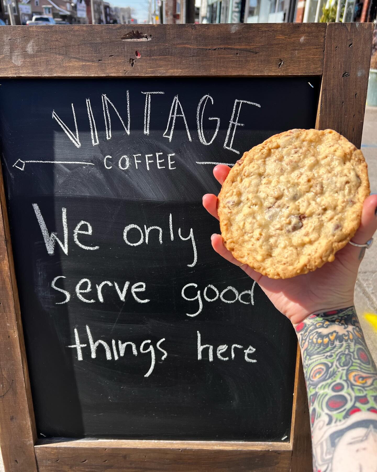 Did you hear? Are you wondering if this sign outside really is true? (Here&rsquo;s a hint; it most definitely is! 🫶) Good things come in round shapes, most similar to this vector chocolate chip cookie here in my hand&hellip;. and lots more waiting f