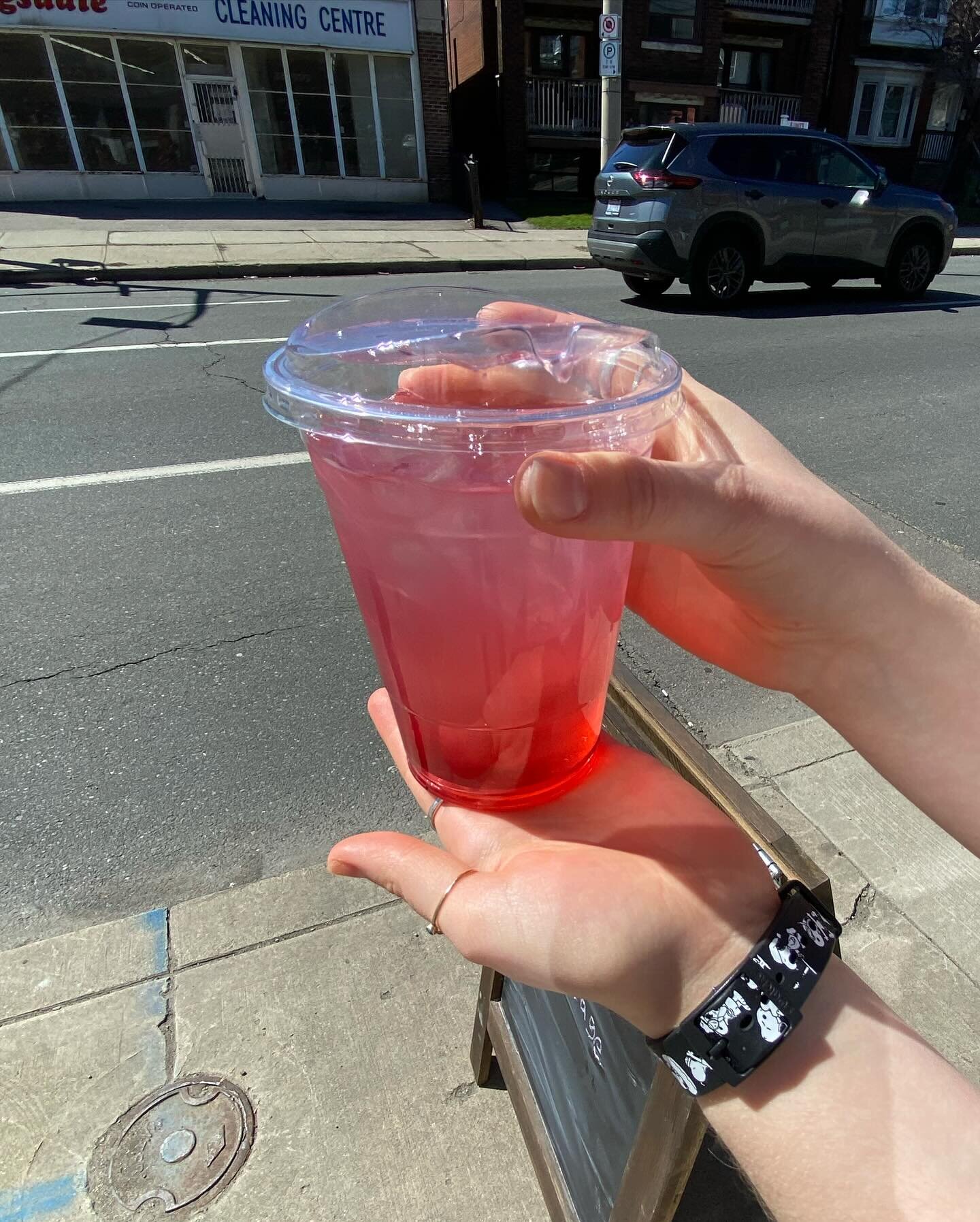 Have you guys tried our newest spring drink: 
🌸🌟Stardust Soda 🌸🌟
It&rsquo;s a hibiscus-berry tea, with orange syrup, and soda water for that sweet sweet fizz. Perfect for those whimsical spring days!
#spring #whimsicalspring #rizzparty #iceddrink