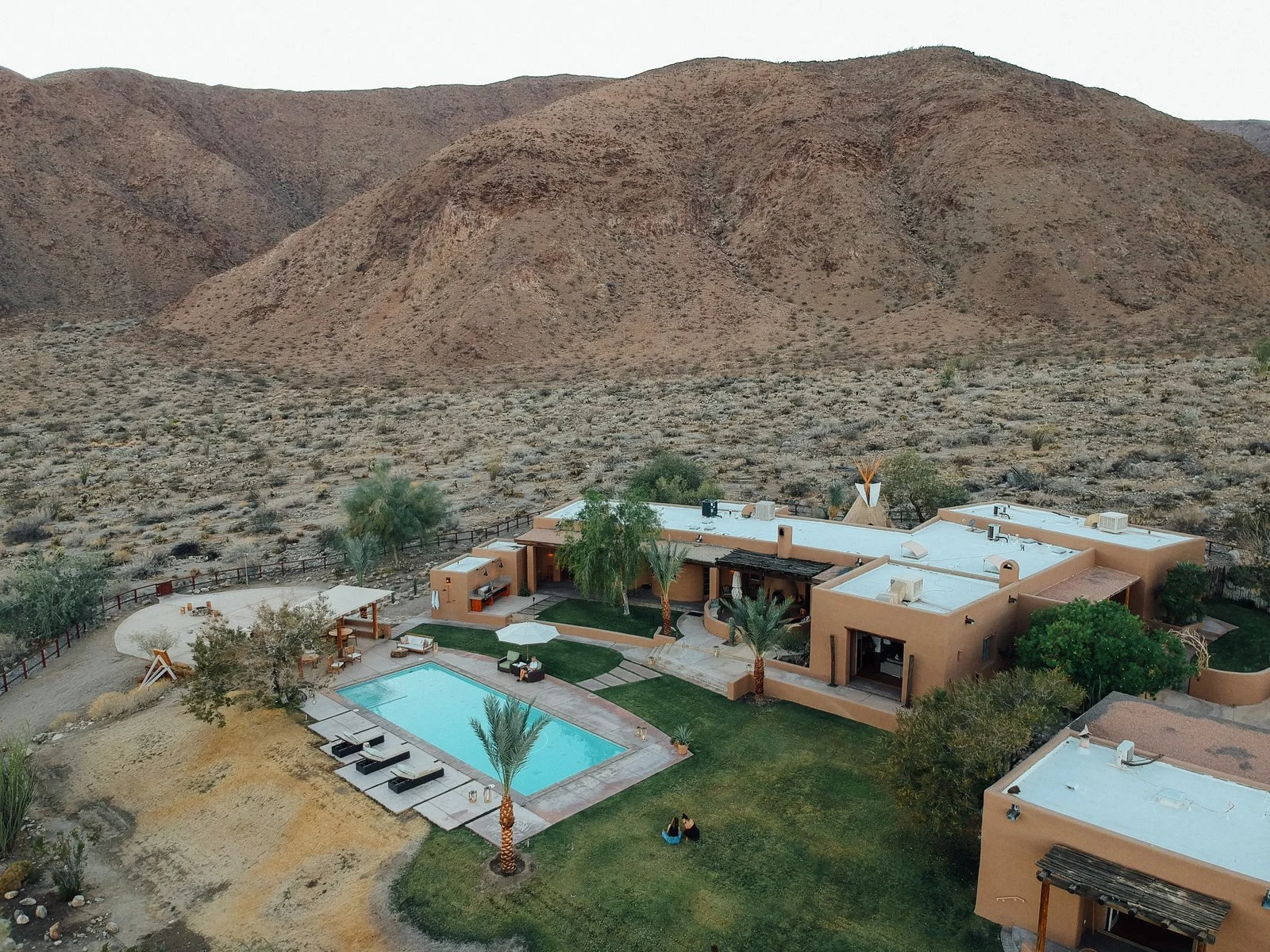 An aerial view of Melissa Young's desert hacienda. (Tim Melideo)