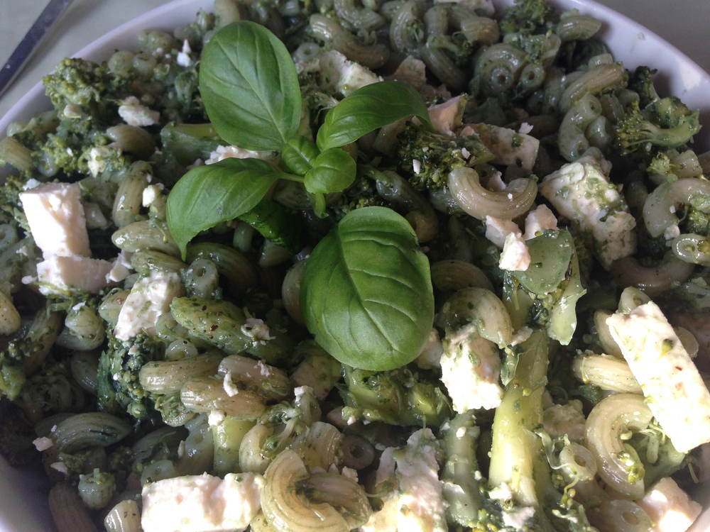 Broccoli and Spirulina Pasta Salad