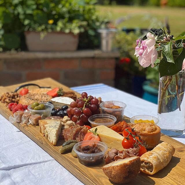 Gluten free heaven on a grazing board!  The GF sausage roll, GF scotch egg and GF pork pie take it to the next level, thanks to @gourmet_grazing_ni amazing baking skills! ❤️ Emma&rsquo;s famous candied walnuts could be sold for the price of gold.  I&