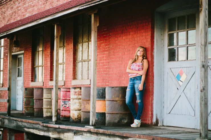 Senior Girl Photo Session by Meredith Washburn