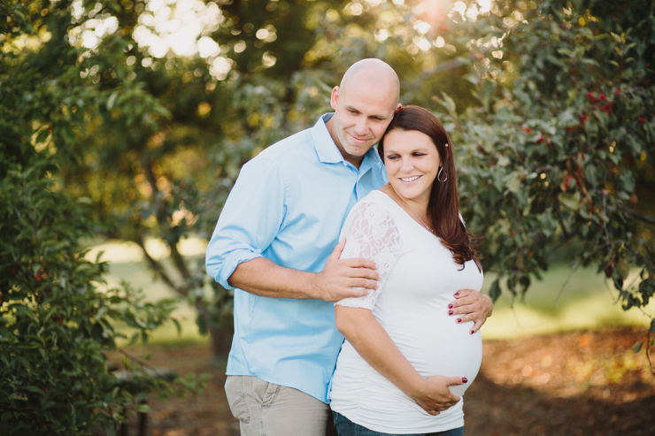 Husband and Wife Maternity Photos
